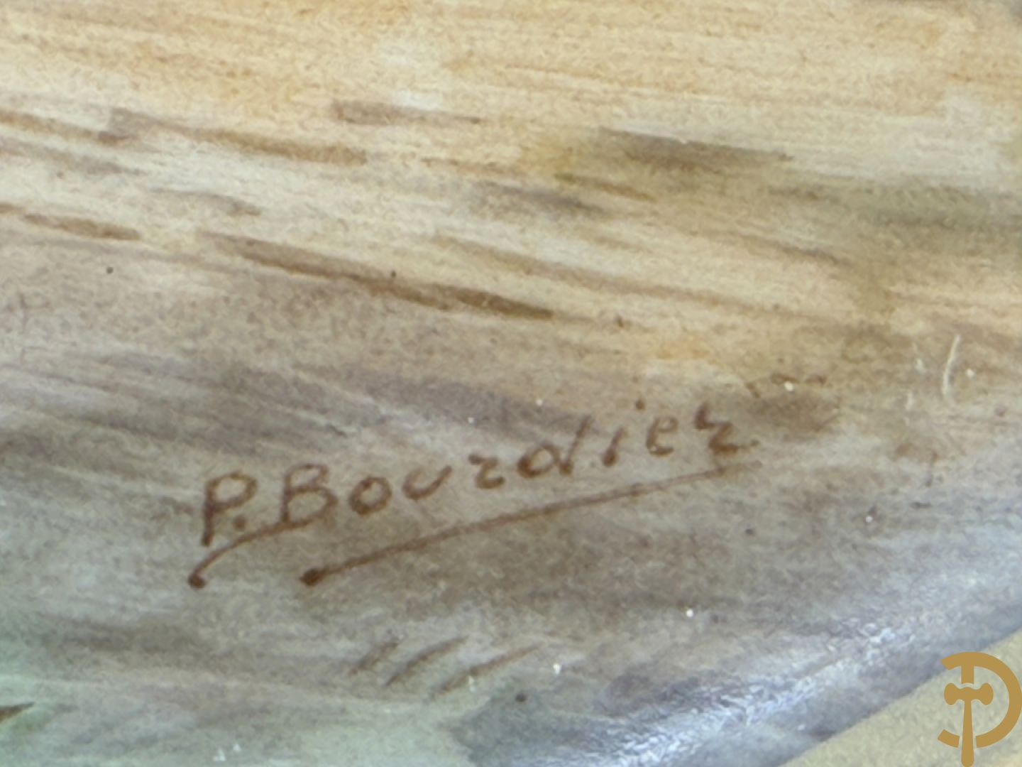 Paar porseleinen borden met ruitertafereel met vergulde omranding, getekend Rivière en Bourdier P., achteraan gemerkt met gekruiste pijlen