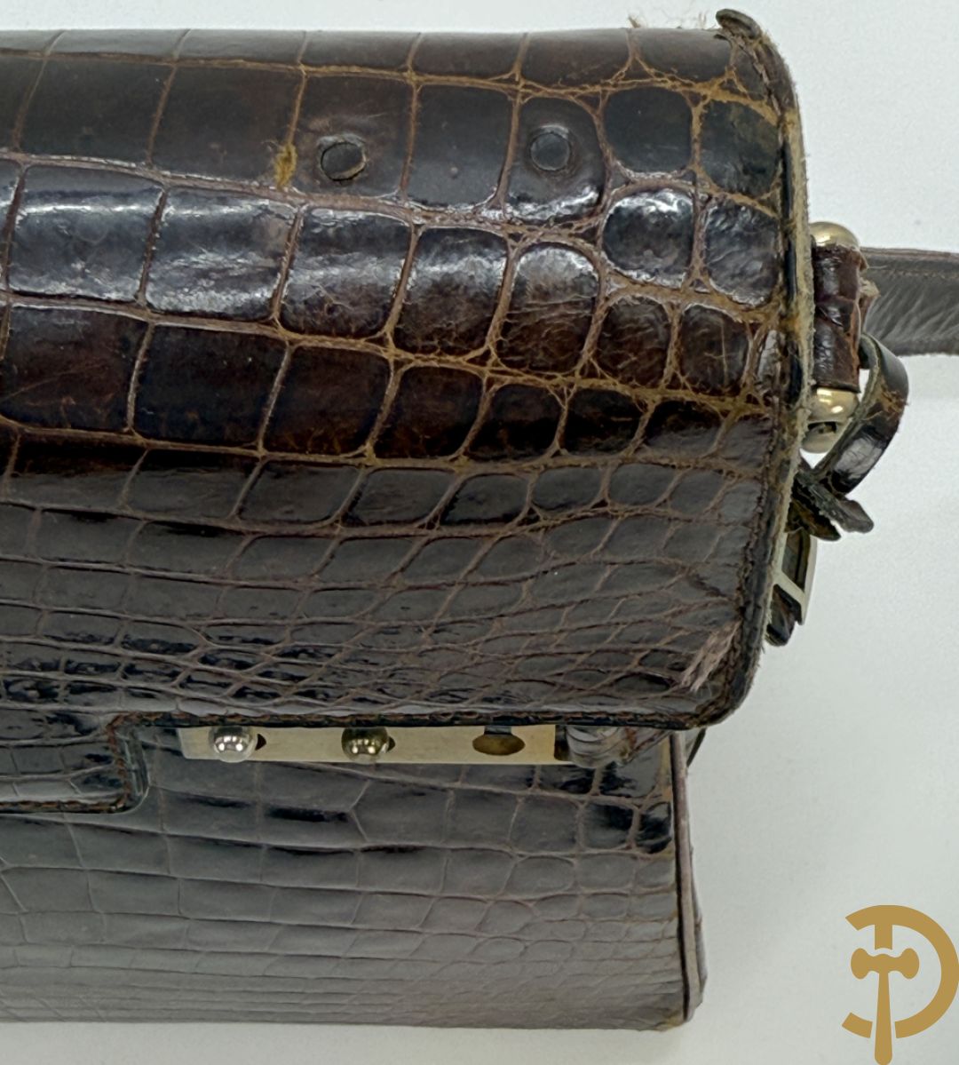 Vintage Delvaux handtas in kroko in bijhorende zak