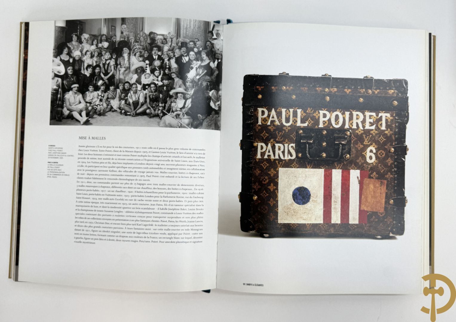 Boek Louis Vuitton, 100 Malles de Legende, door Pierre Leonforte, Editions de la Martinière + Louis Vuitton boekje + zakken Louis Vuitton + 2 kaartspellen Louis Vuitton