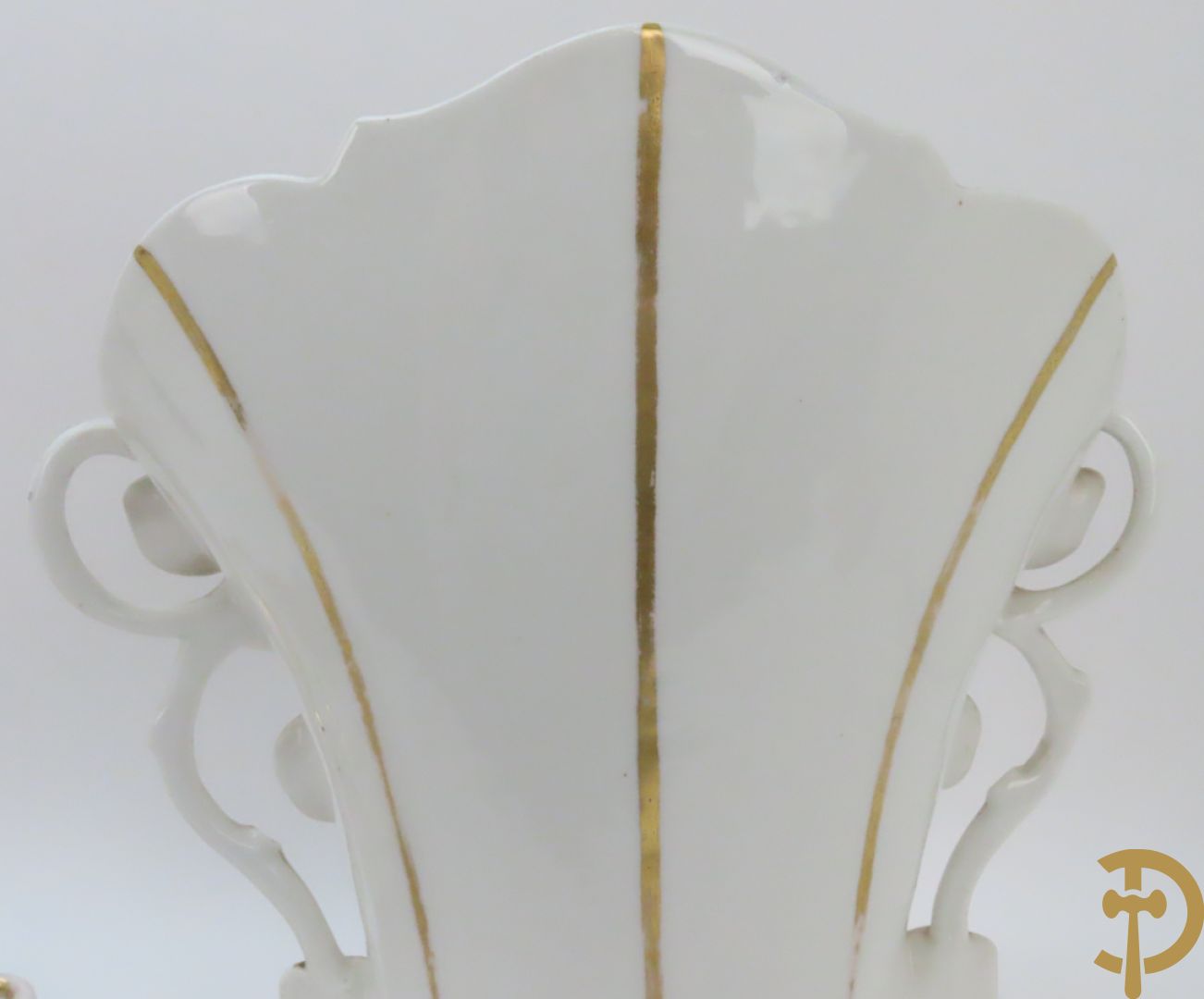 Paar porseleinen Vieux Paris vazen met decor van lieftallige dames