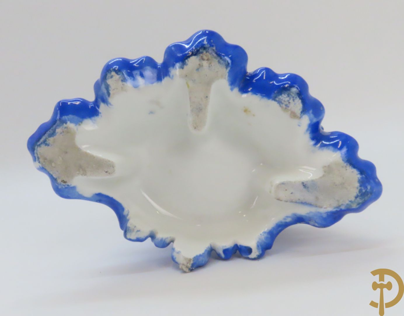 Paar Vieux Paris cornetvazen met rocailles, 19e