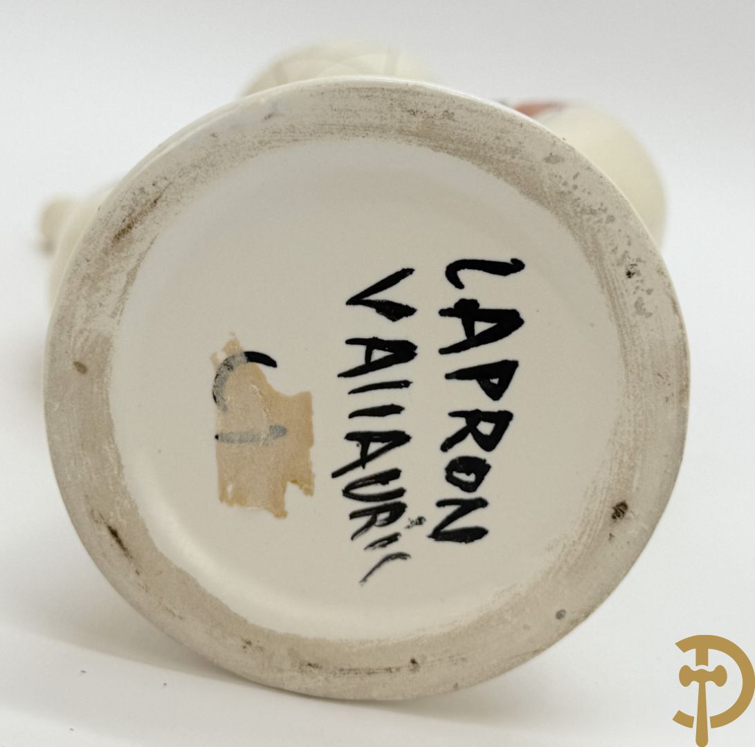 Whisky schenkvaas en 7 keramieken bekers met verschillende decors, Capron Vallauris