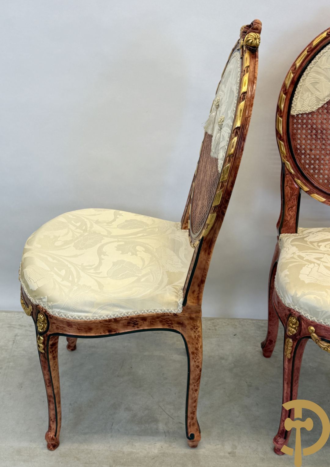 Set van 4 ovale medaillonstoelen in marbré effect met Louis XVI strik