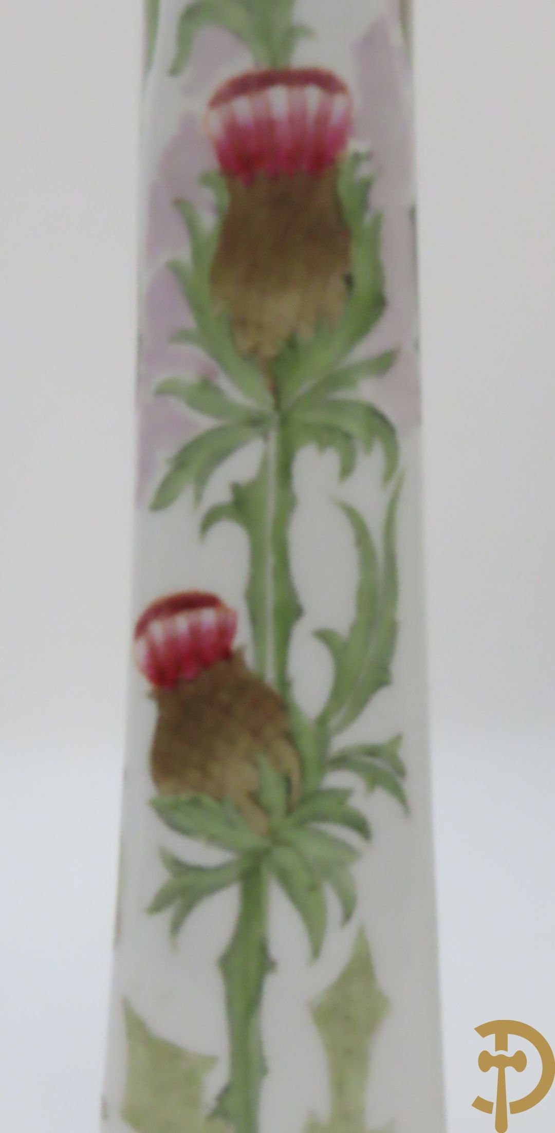 Twee Hollandse vazen met bloemendecor, Colenbrander Arnhem Holland