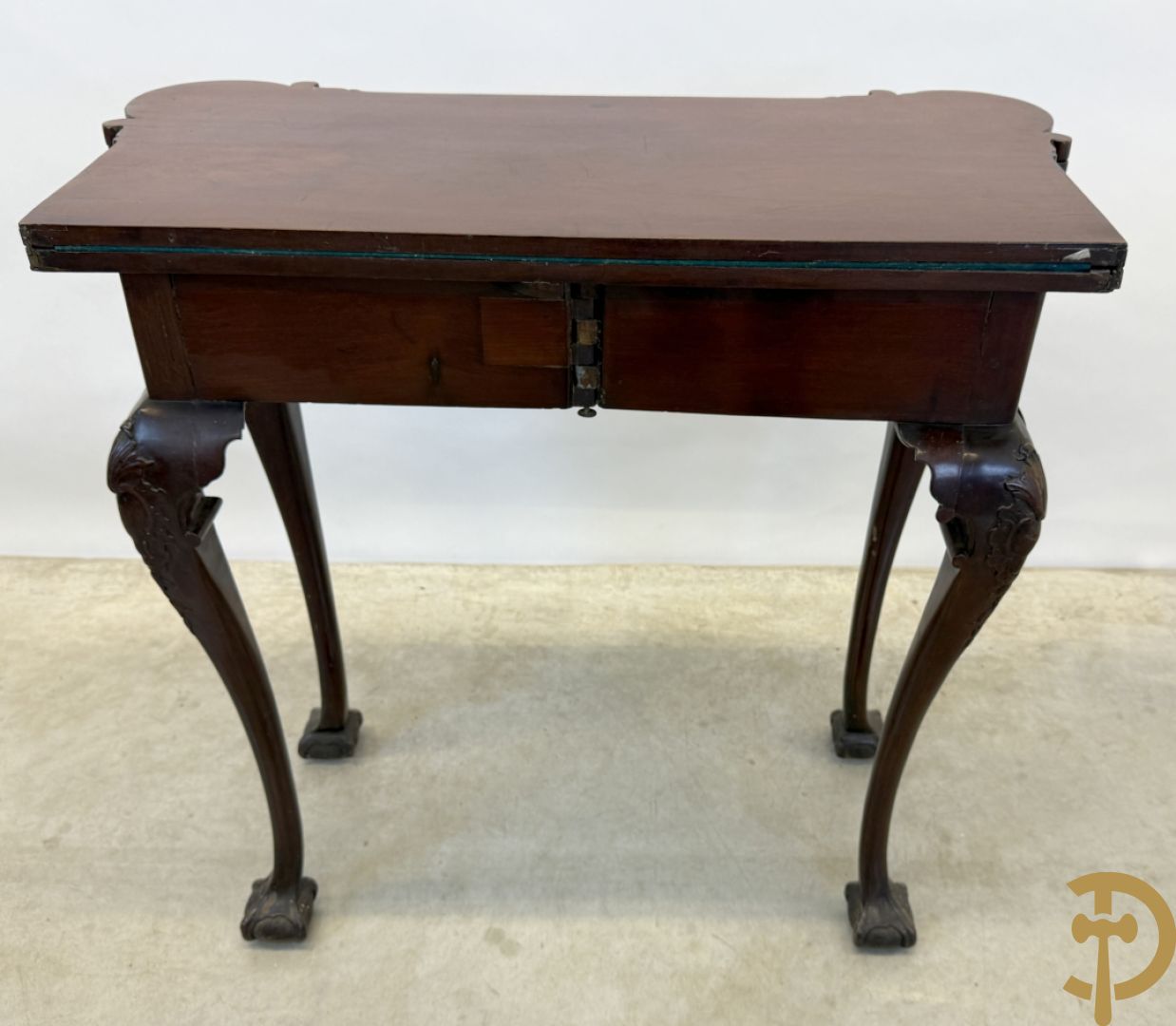 Openklapbare notelaren speeltafel met lade, op klauwepootjes, Queen Anne