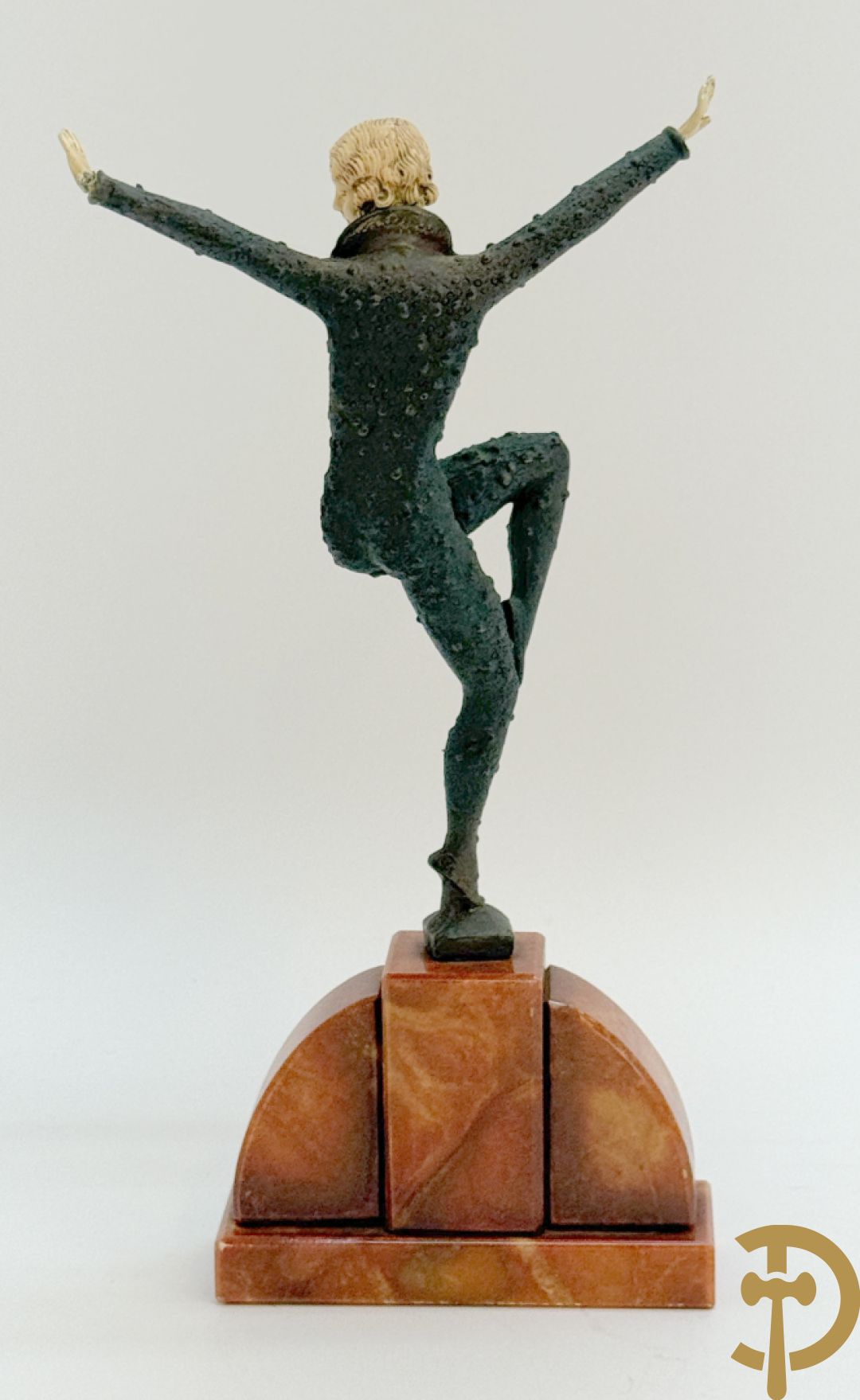 Ongetekend naar Chiparus 