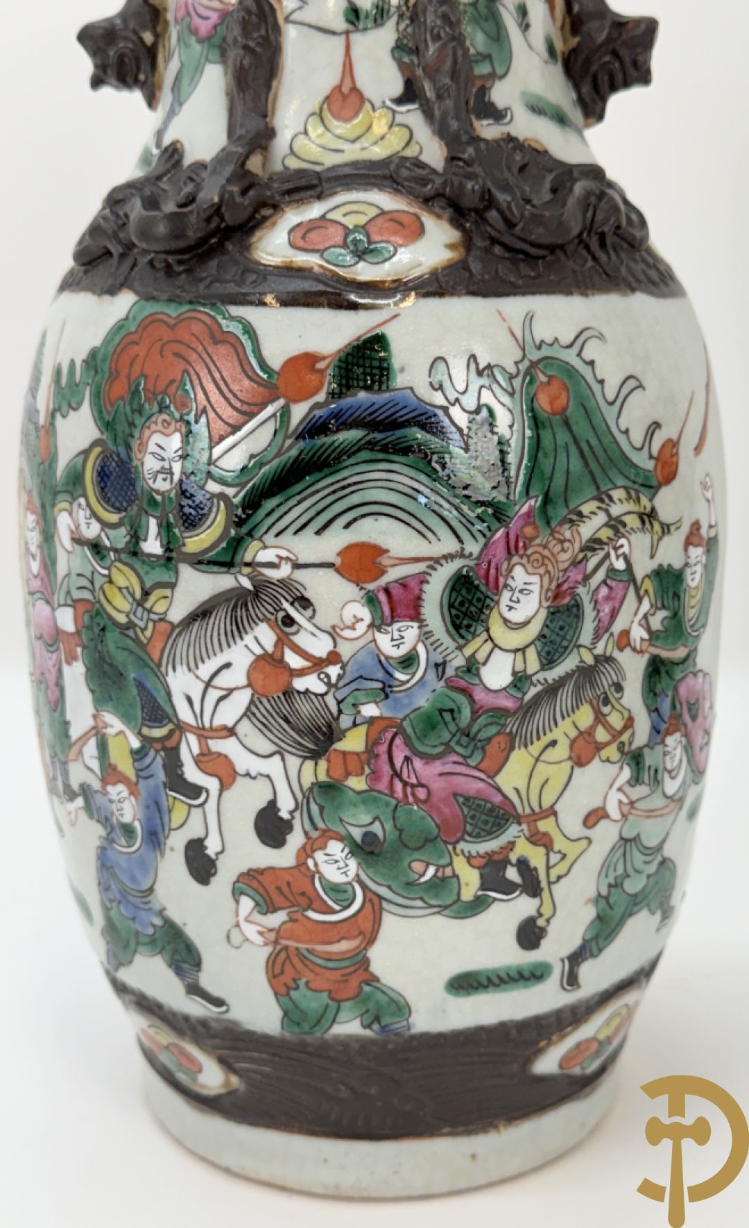 Paar Nankin vazen met krijgerdecor