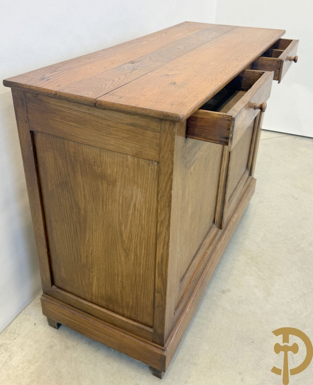 Masssief eiken tweedeursdresse Louis Philippe 19e