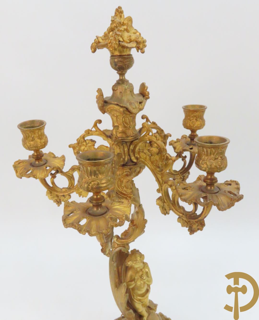 Bronzen schouwklok bezet met 2 cupido