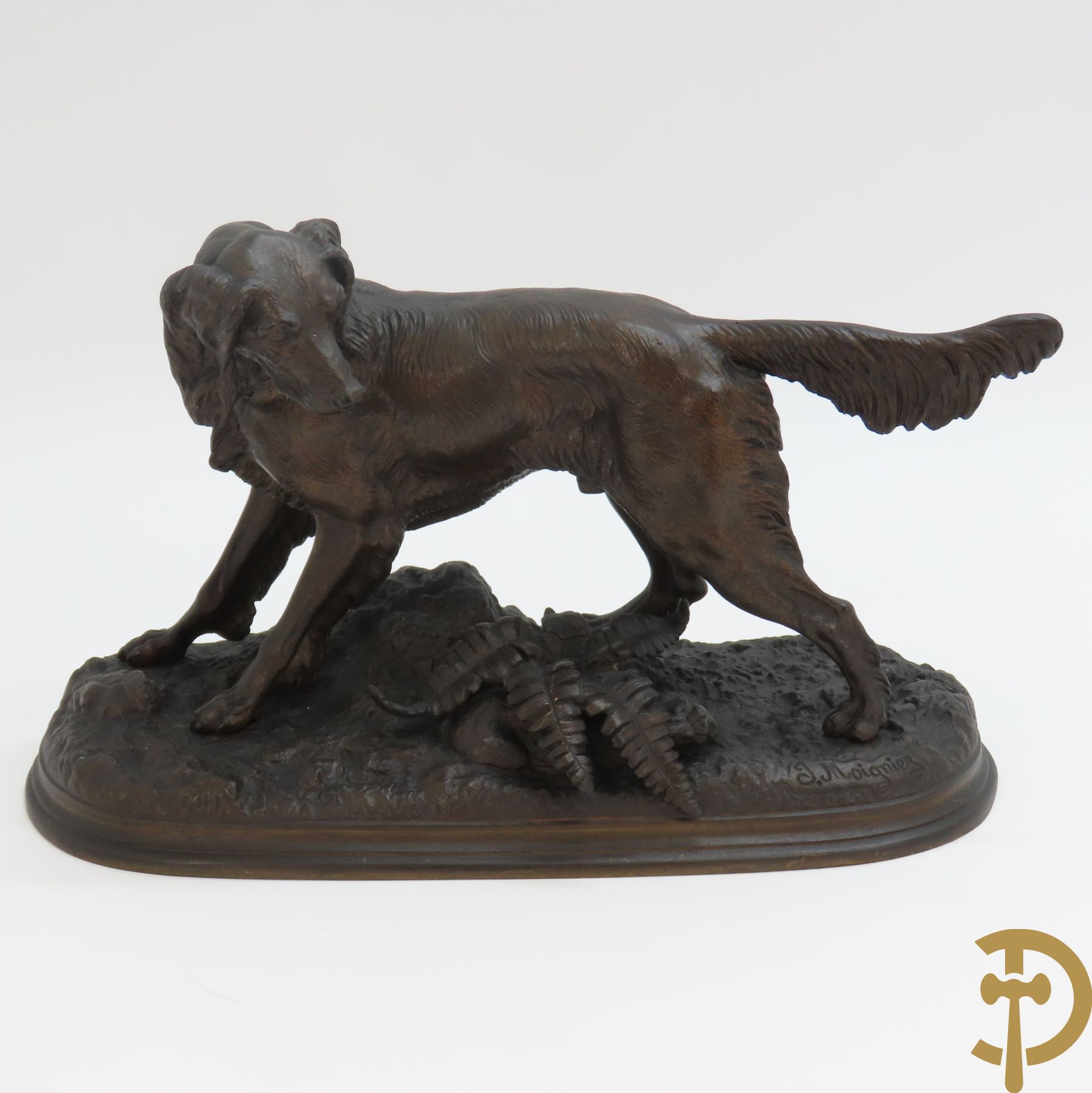 MOIGNIEZ J. get. 'Jachthond 'bronzen beeld
