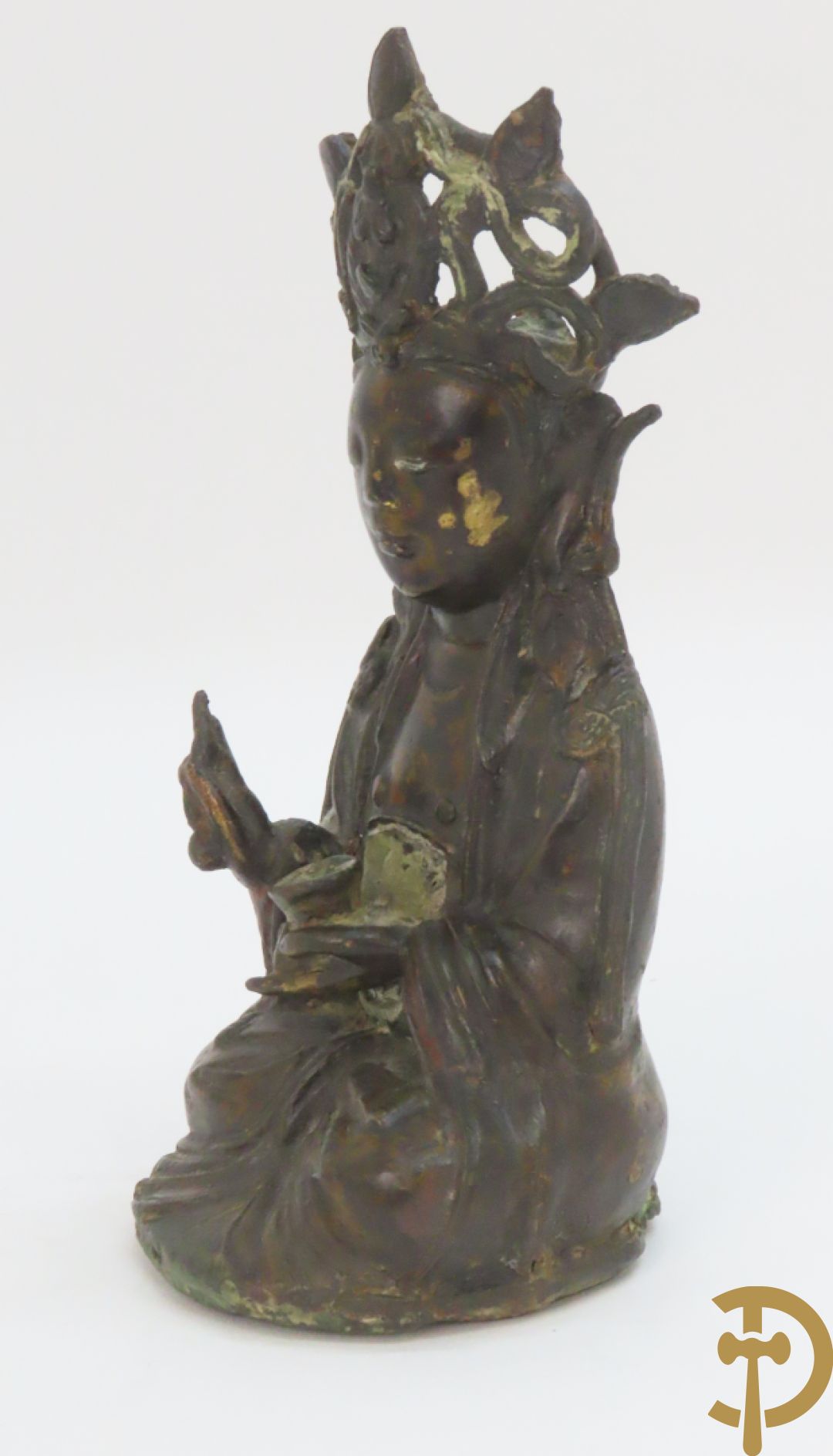 Antieke bronzen zittende boedha + kleine stenen boedha