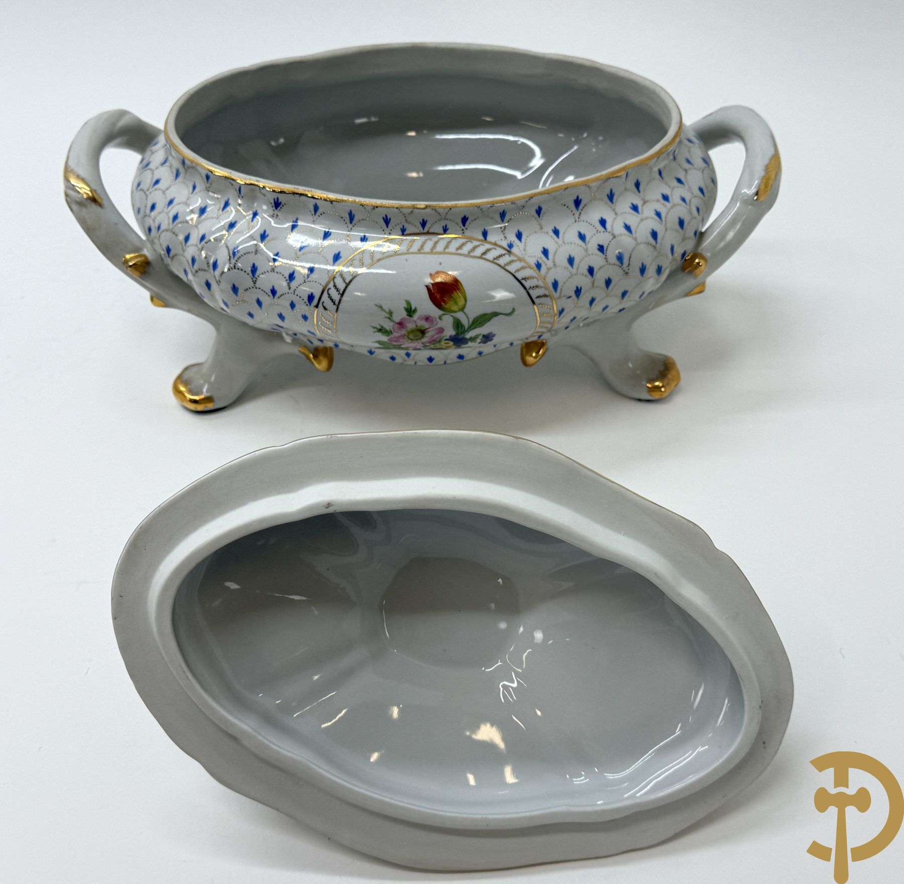 Wit porseleinen milieu de table met bloemendecor, Limoges gemerkt