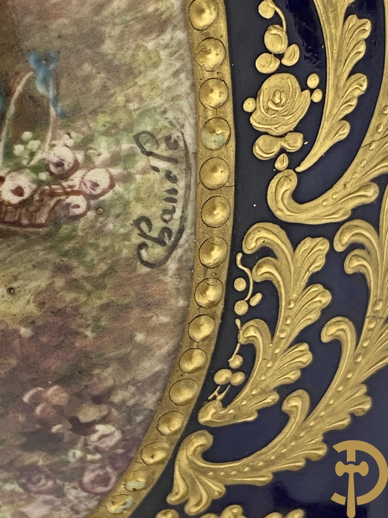 Paar kobaltblauwe porseleinen vazen met dubbel motief als lampadaire