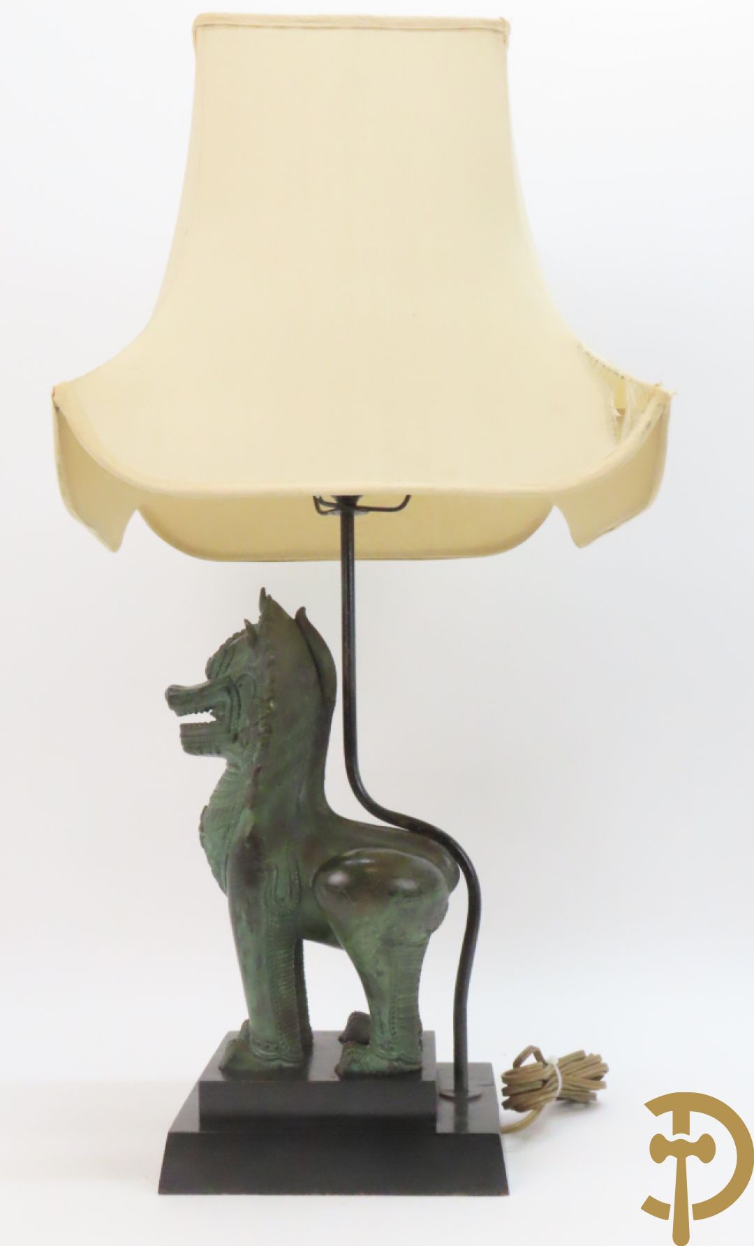 Bronzen Thibetaanse fo-hond als lampadaire + 2 bronzen musicerende boedhistische figuren