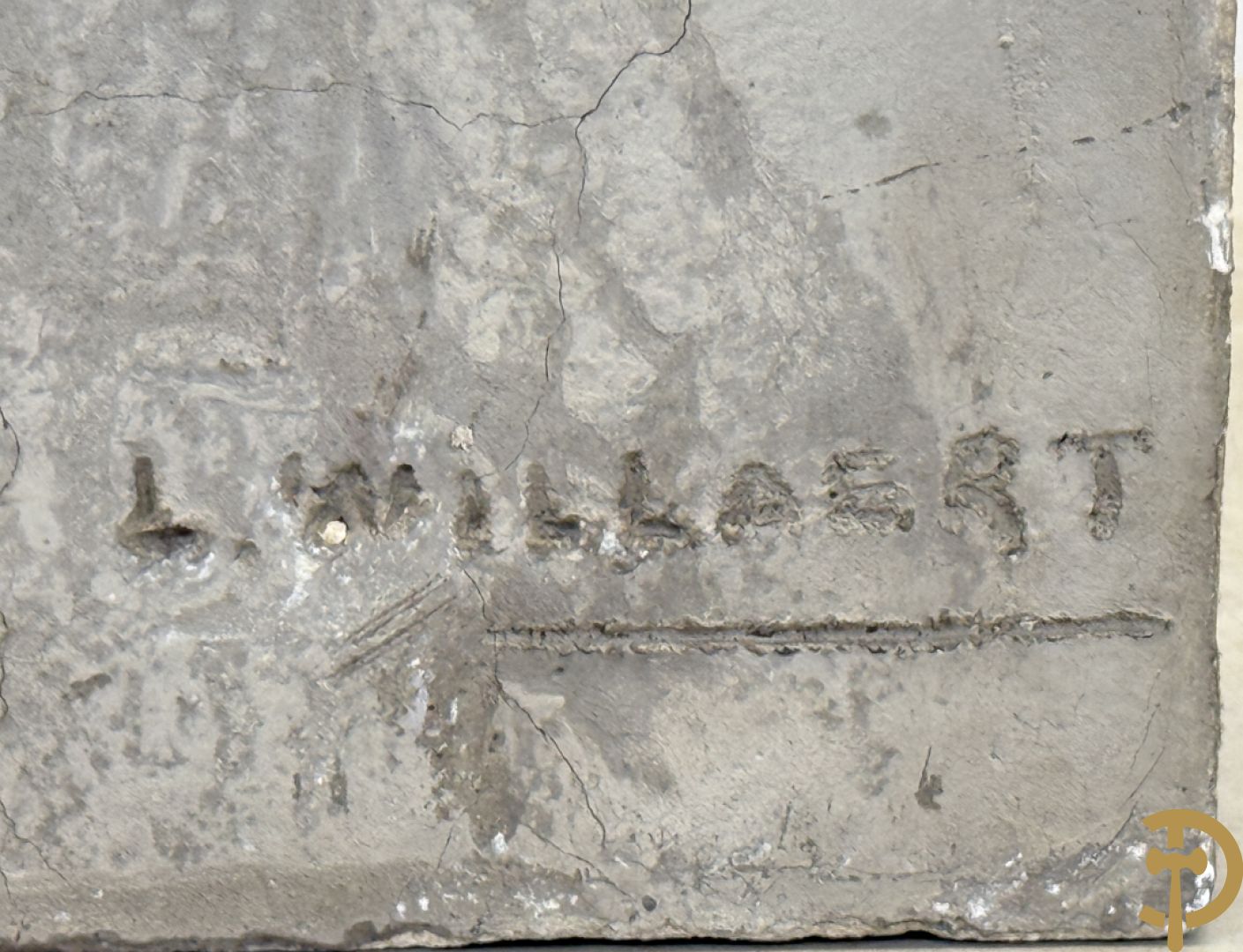 WILLAERT getekend - Gestyleerd Art Deco basrelief met Icarus en vliegenierssymbool in beton