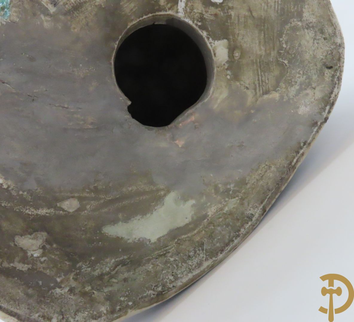 Chinese porseleinen wijsgeer dragende een kind