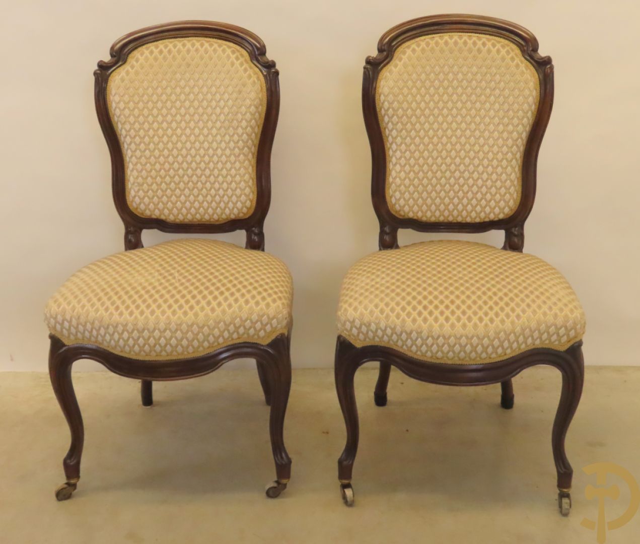 Louis Philippe salonensemble bestaande uit canapé, 2 armzetels en 2 stoelen