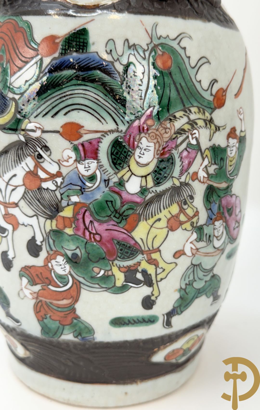 Paar Nankin vazen met krijgerdecor