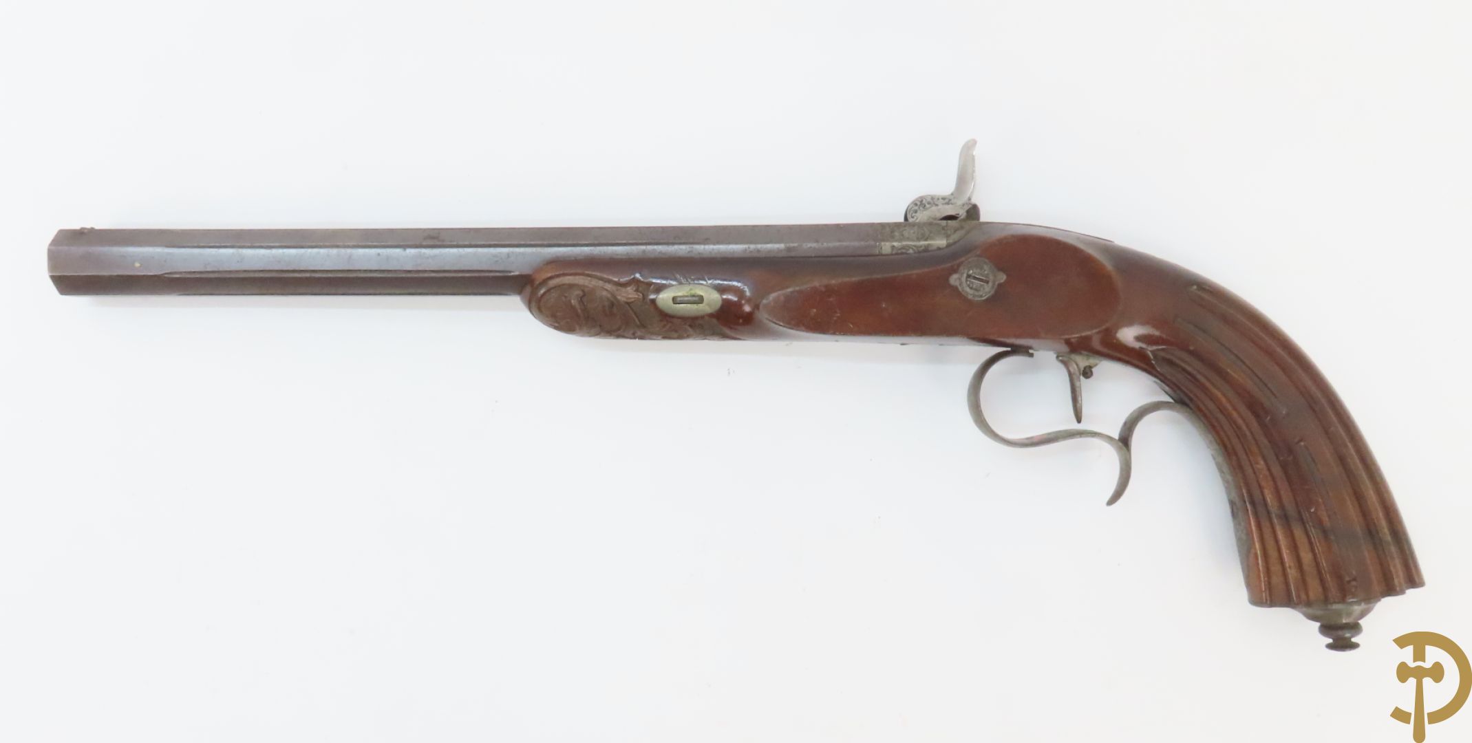 Antieke duelleerkoffer met paar percussie duelleerpistolen met notelaren handvat - (Antiek sierwapen daterend voor 1893 - kopers gebonden aan de Belgische wetgeving)