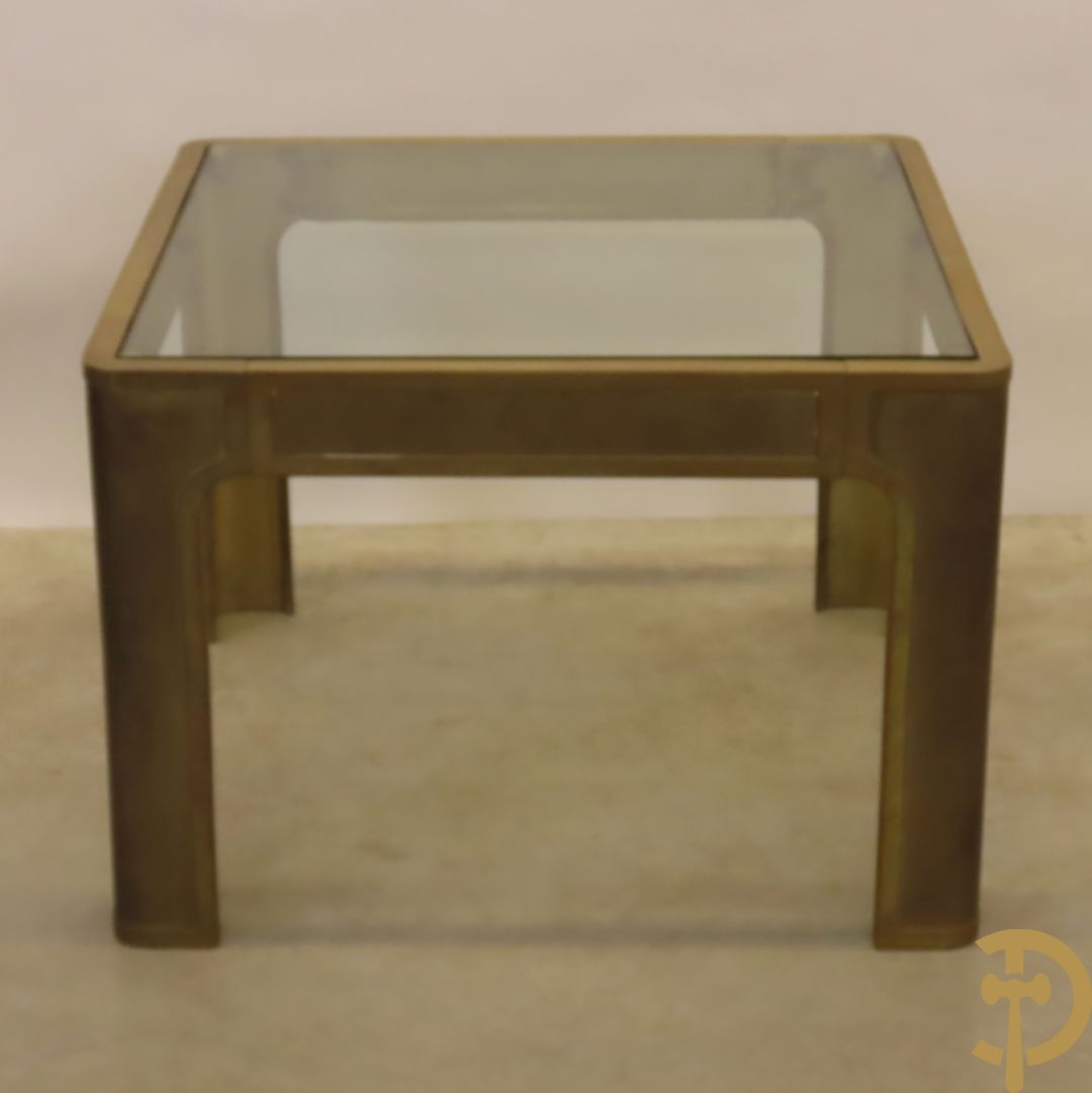 Koperen design bijzettafel met glazen blad en afgeronde hoeken