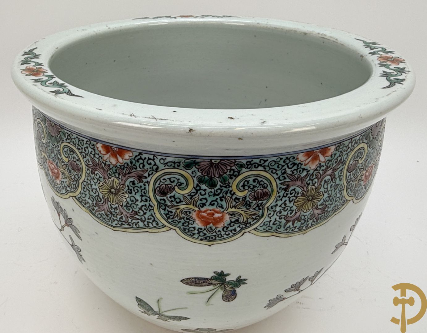Chinese porseleinen cacheot met bloemen en vogeldecor