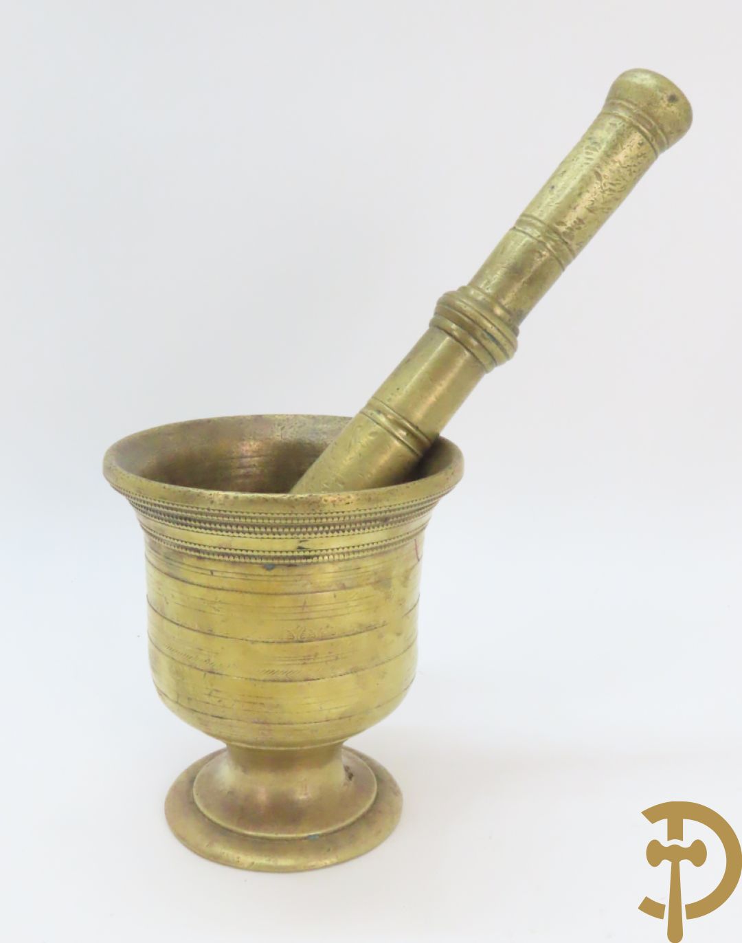 Langerwehe steengoed kruik + twee steengoed veldkruiken +Keulse dekselkan + bronzen mortier met stamper