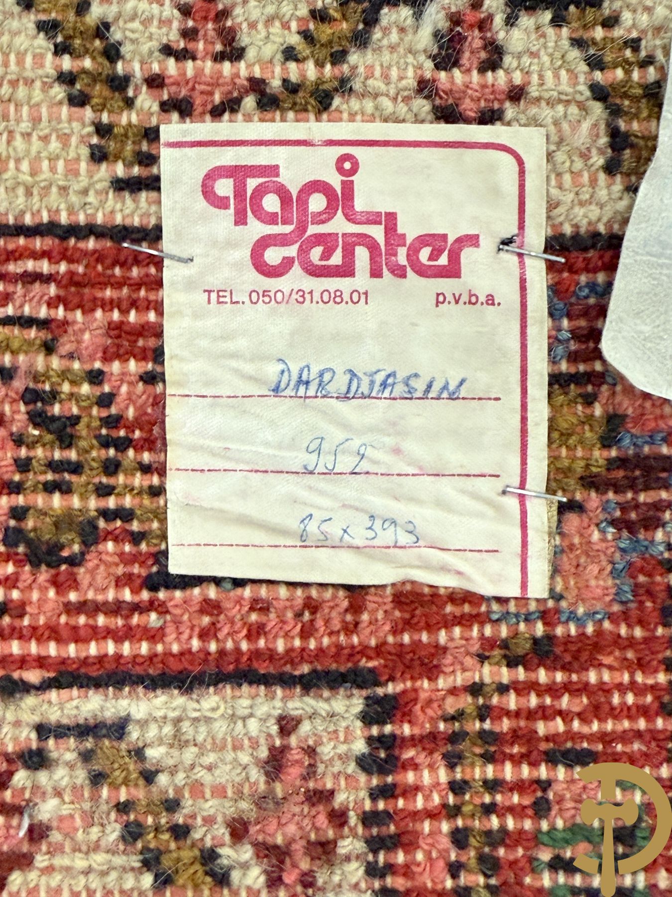 Twee oosterse handgeknoopte lopers