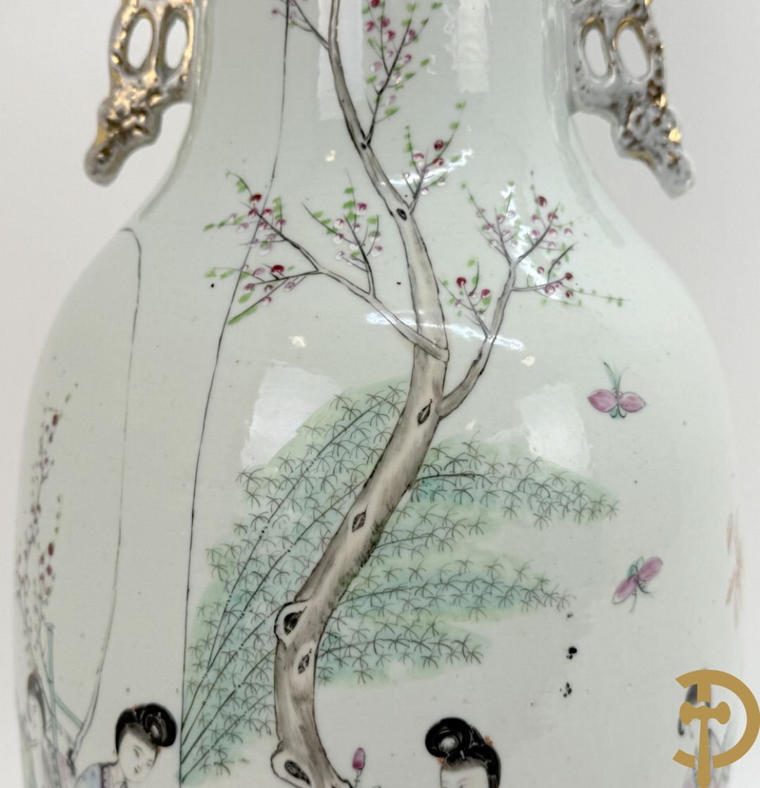 Chinese porseleinen vaas met decor van geisha