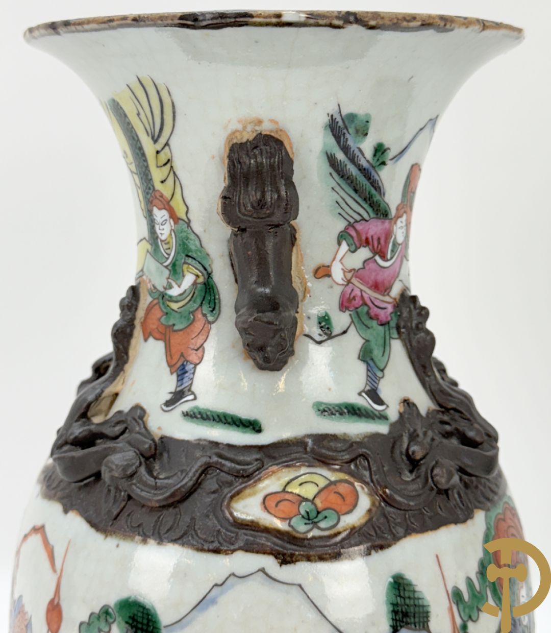 Paar Nankin vazen met krijgerdecor