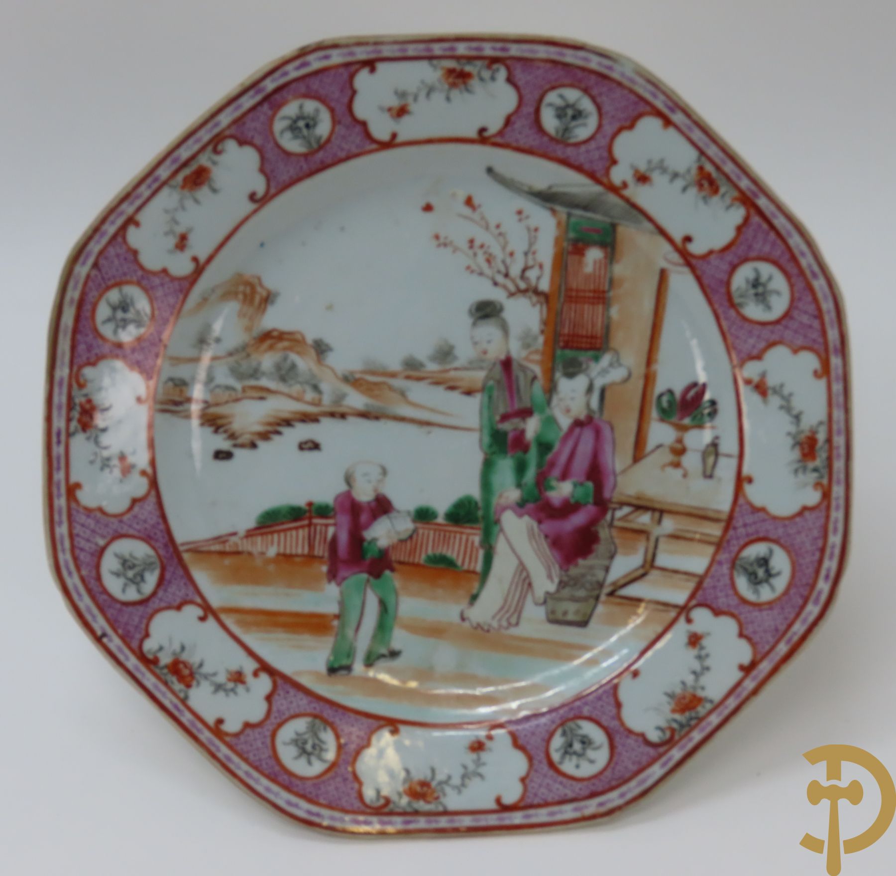 Acht Chinese porseleinen borden w.o. blauw/wit met bloemendecor, 2 blauw/witte borden, 2 Imari borden (1 met ster), 2 porseleinen borden met decor van bloemen in landschap en octagonaal bord