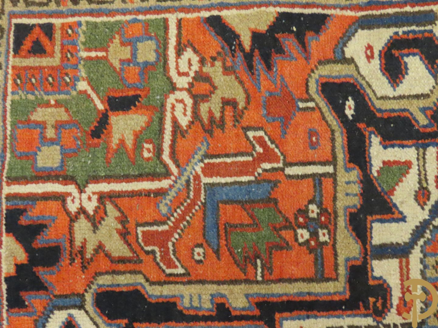 Antiek oosters handgeknoopt tapijt heriz