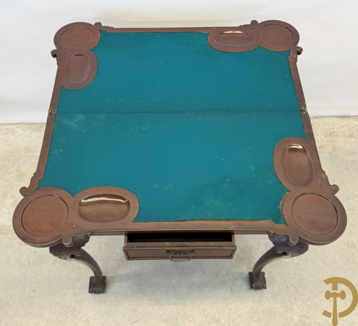 Openklapbare notelaren speeltafel met lade, op klauwepootjes, Queen Anne