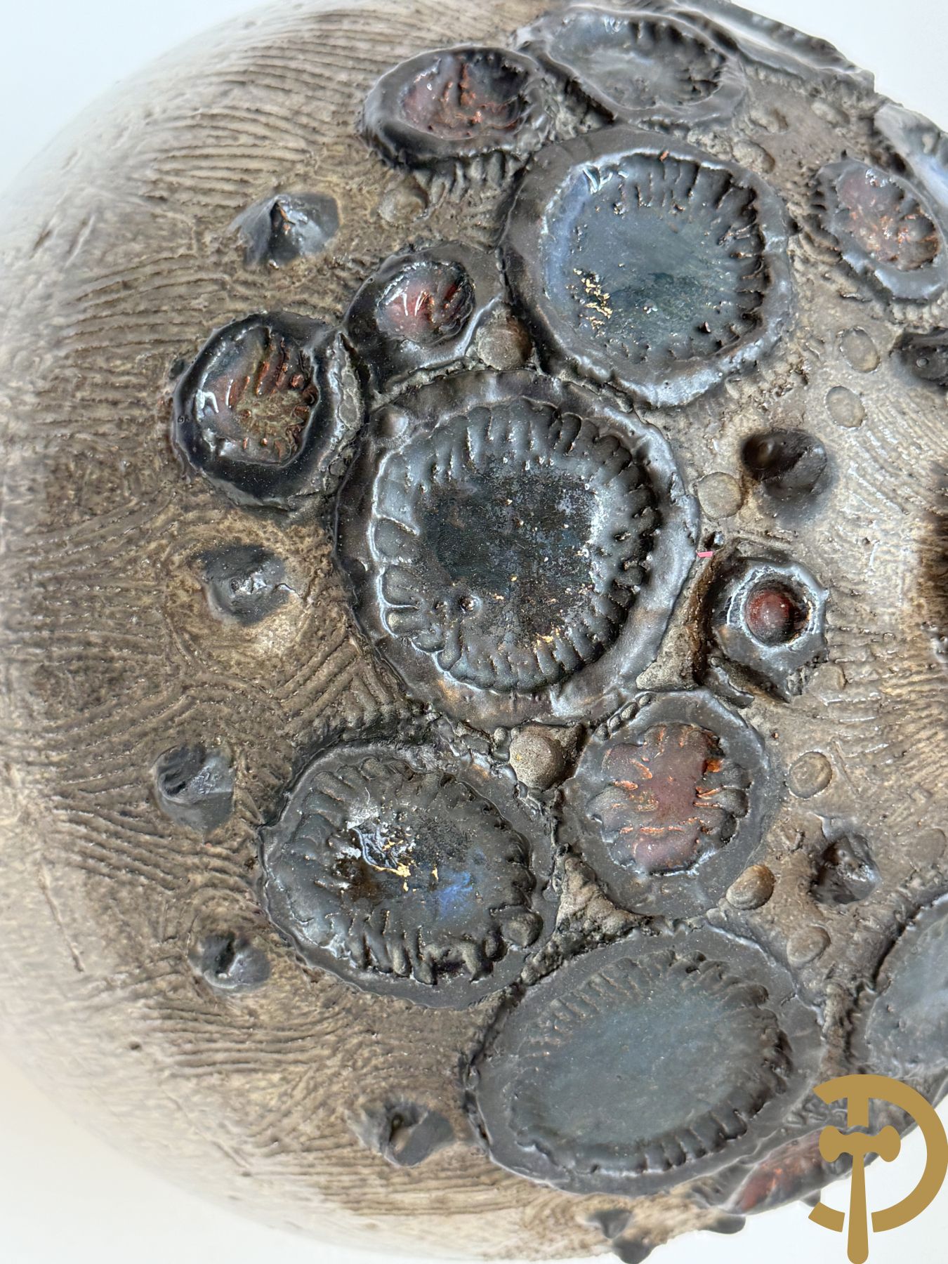 Grote vintage ronde keramieken vaas met geometrische motieven en glazuur, Perignem