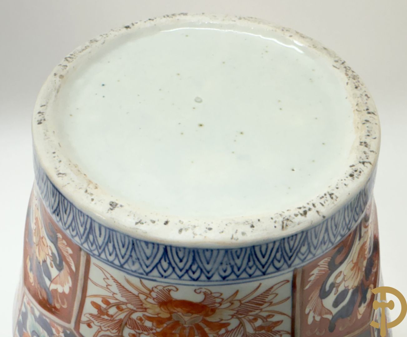 Japanse Imari vaas met fo-hond bezet, 19e