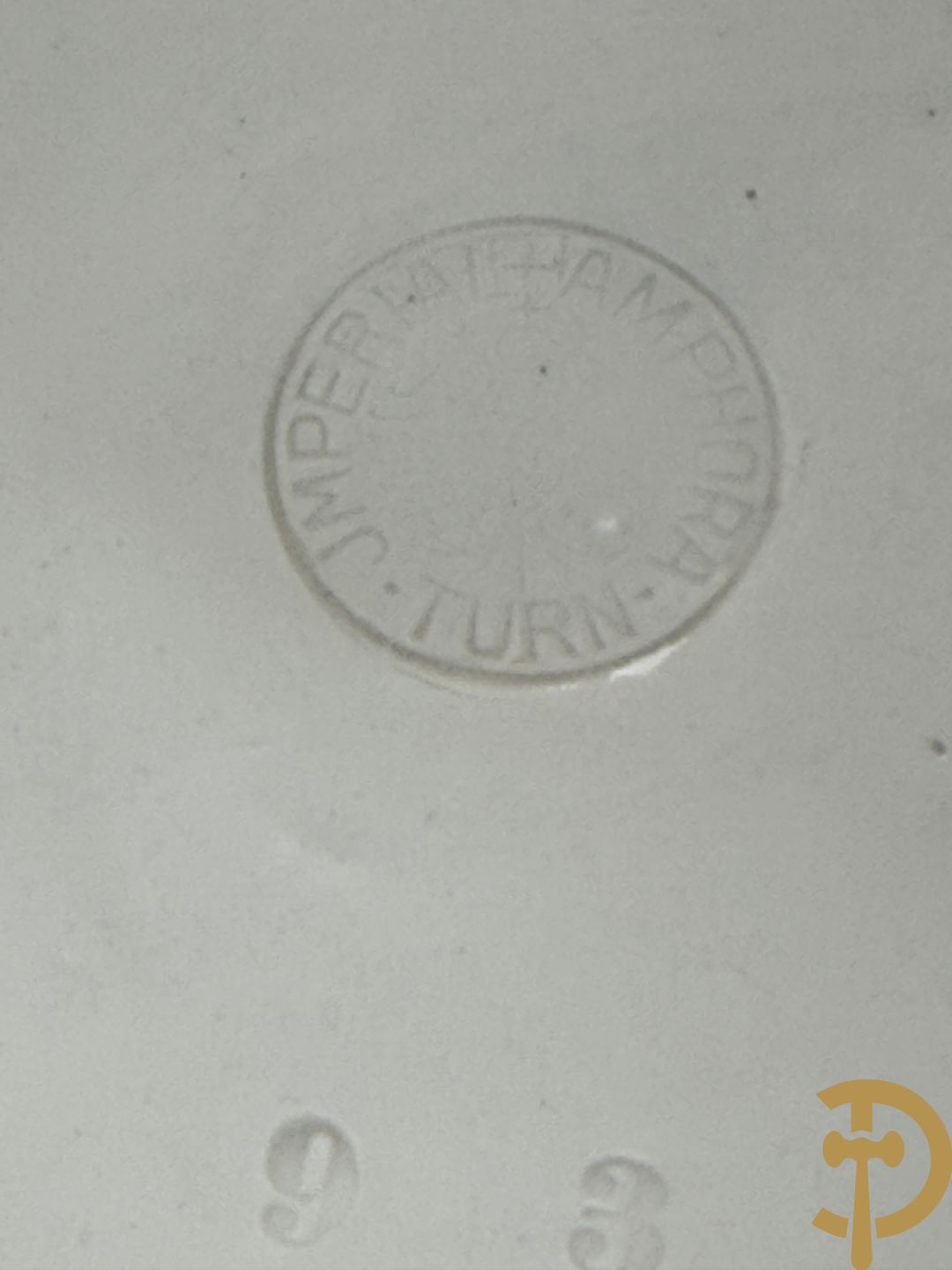 Paar Austria vazen bezet met orientaalse ruiters, nummer 4935