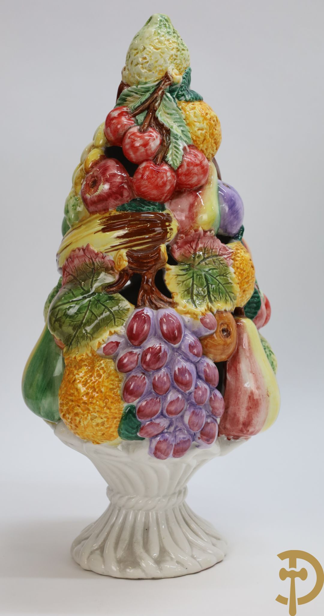 Fruittoren in Italiaanse faience