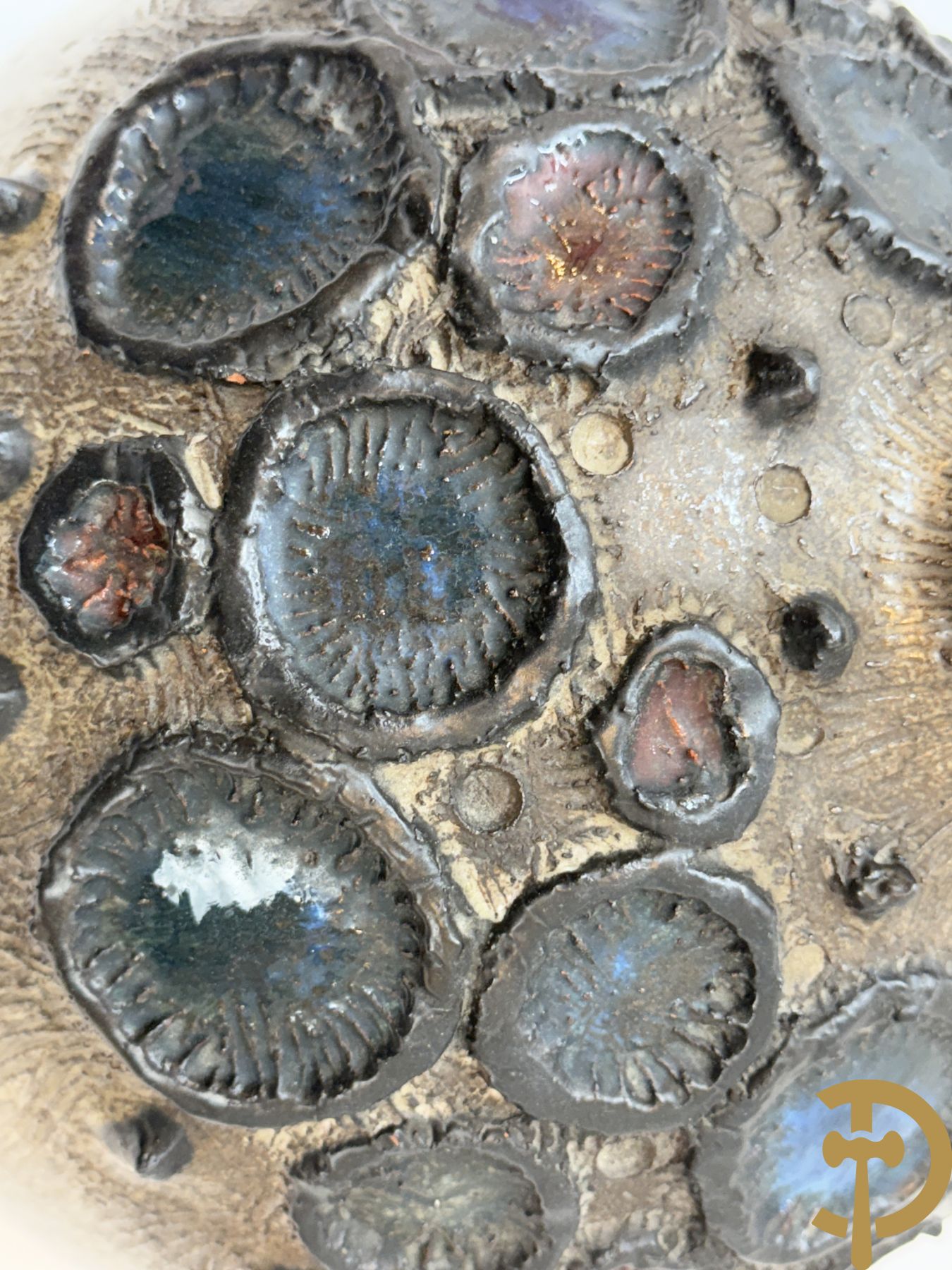 Grote vintage ronde keramieken vaas met geometrische motieven en glazuur, Perignem