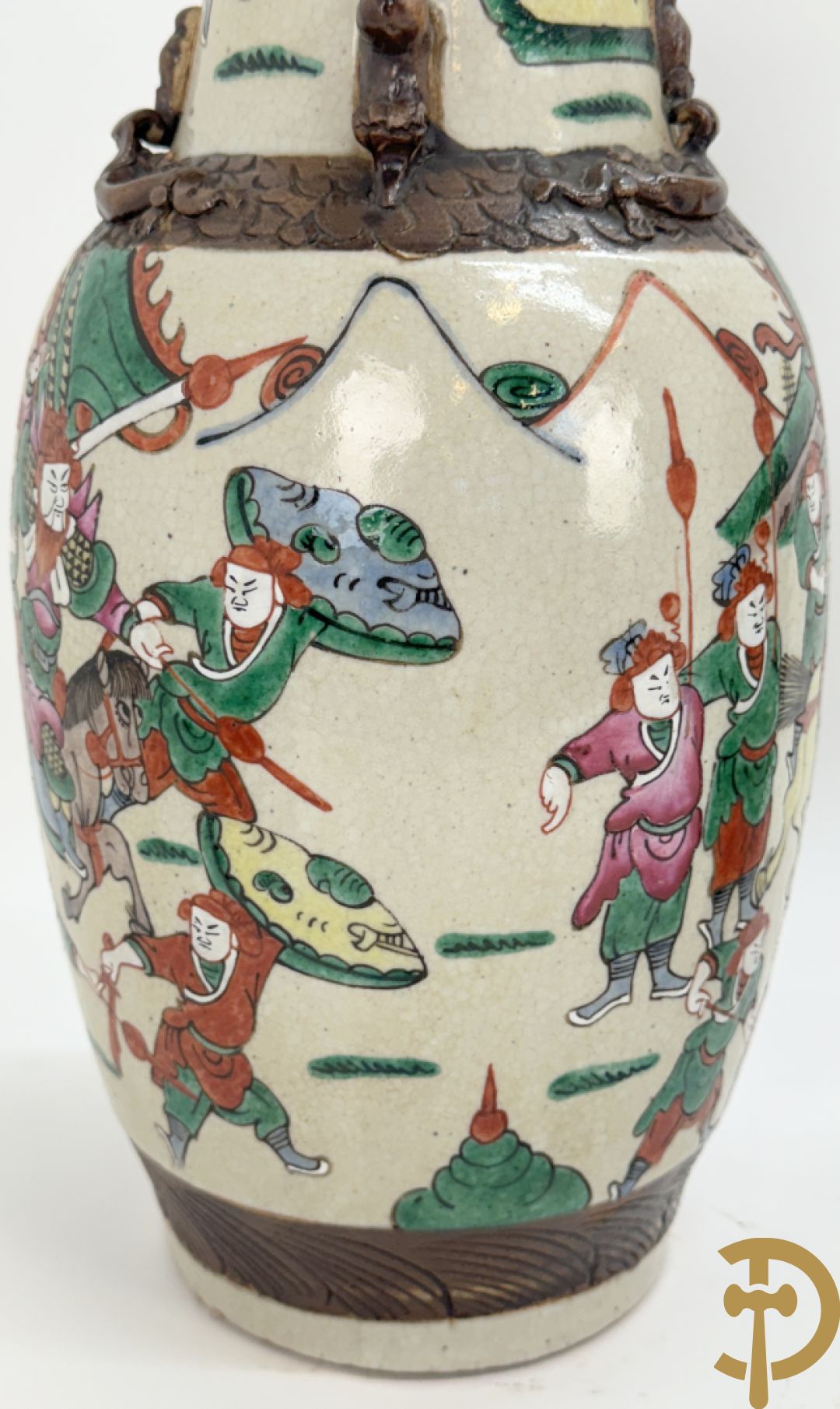 Paar Chinese Nankin vazen met krijgerdecor