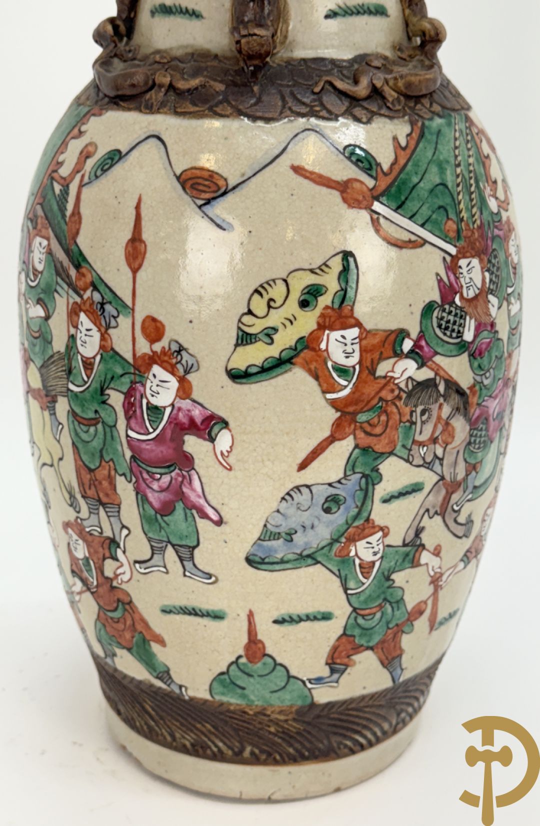 Paar Chinese Nankin vazen met krijgerdecor