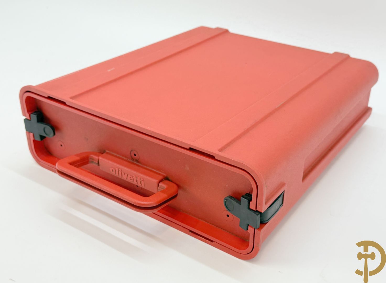 Typmachine in design plexi uitvoering door Olivetti 