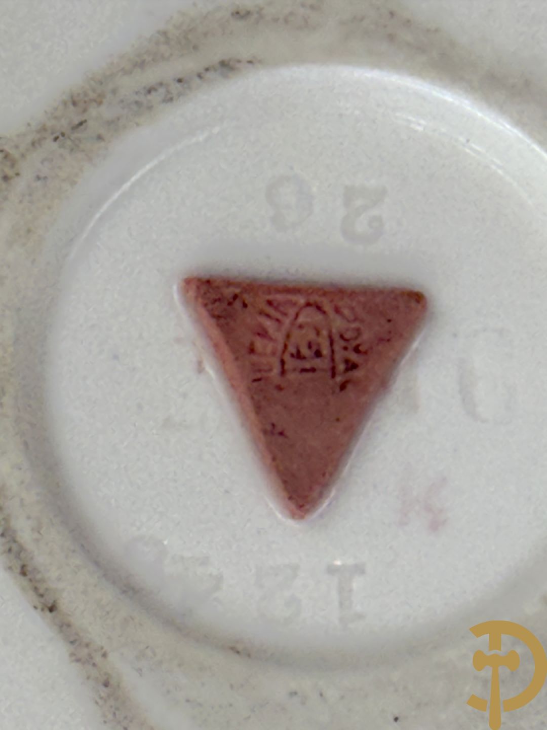 Royal Dux coupe met jongeman en fruitdecor, nummer 1248