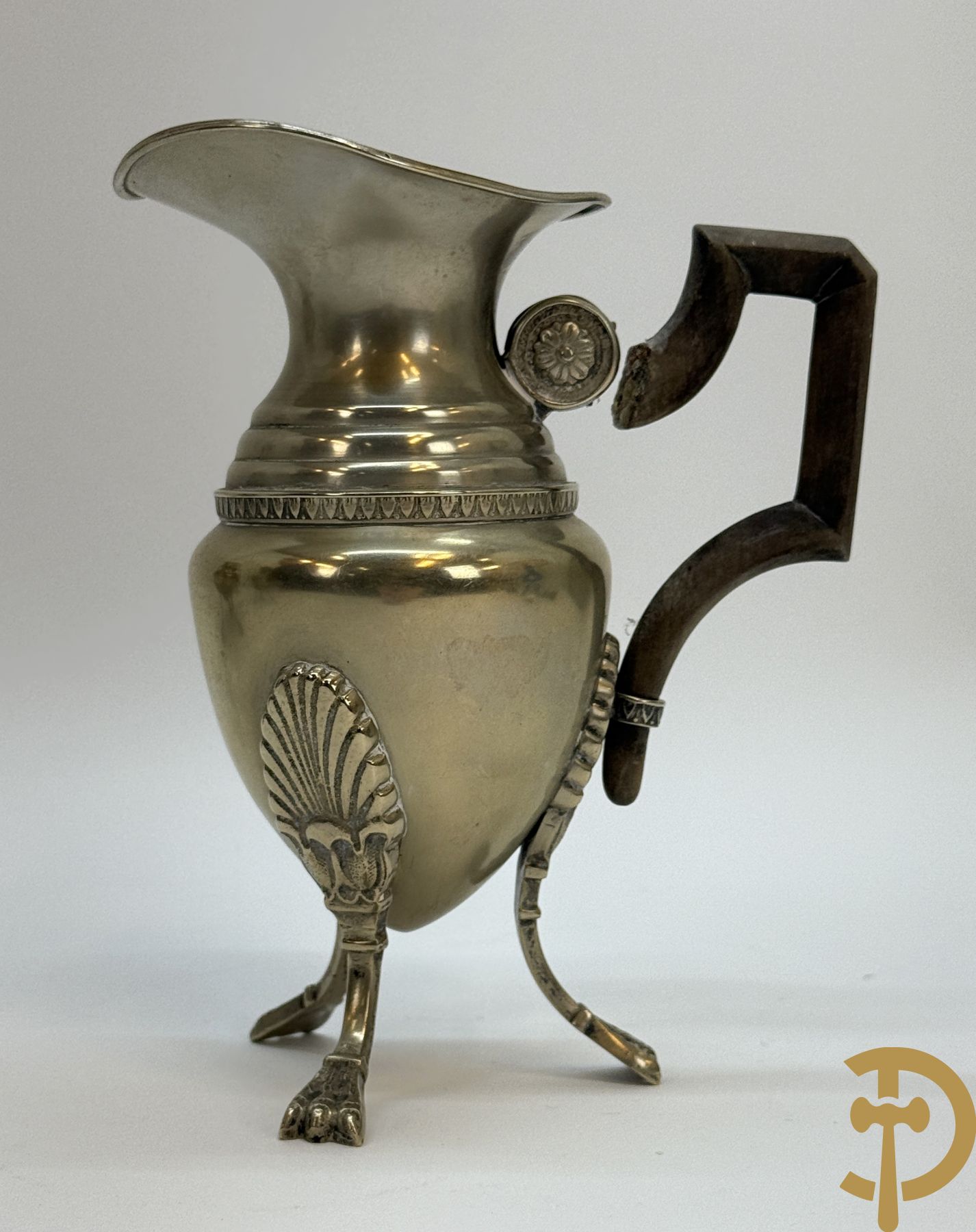 Verzilverd koffie en theestel op plateau, Metal Blanc getekend