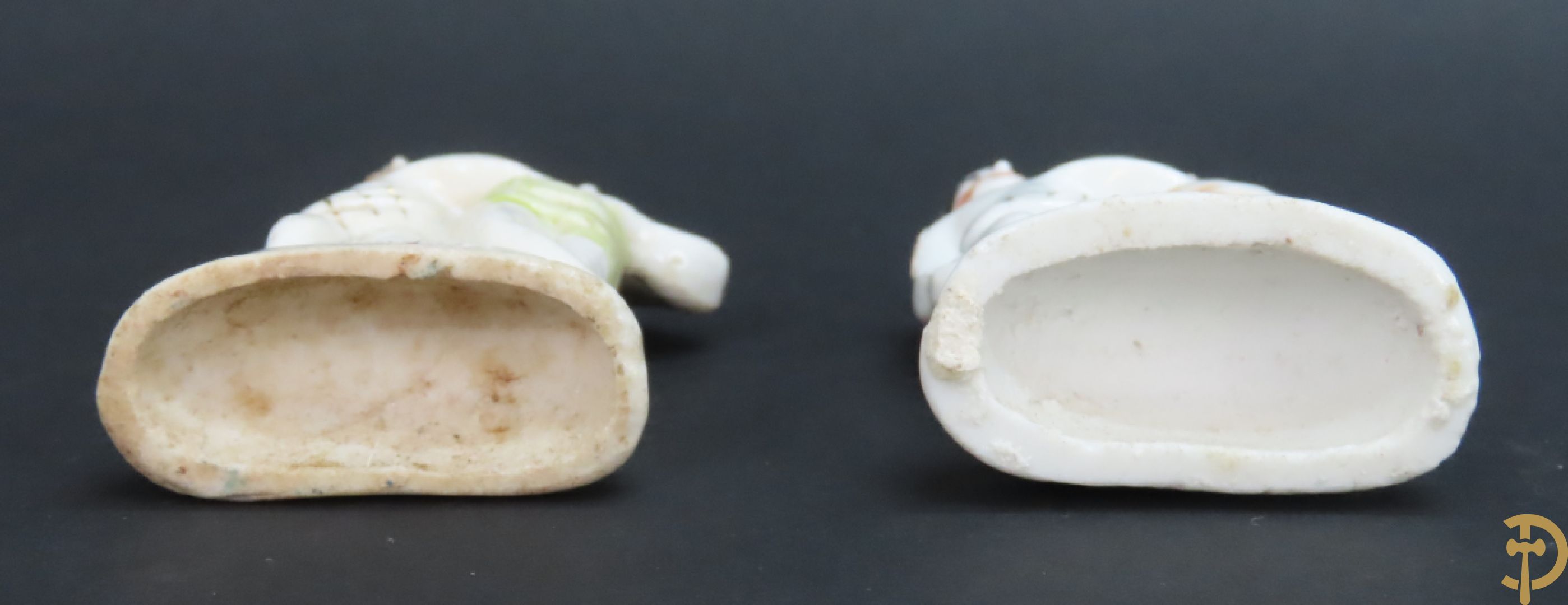 Twee antieke porseleinen beeldjes Sian Zwilling, midden 19e