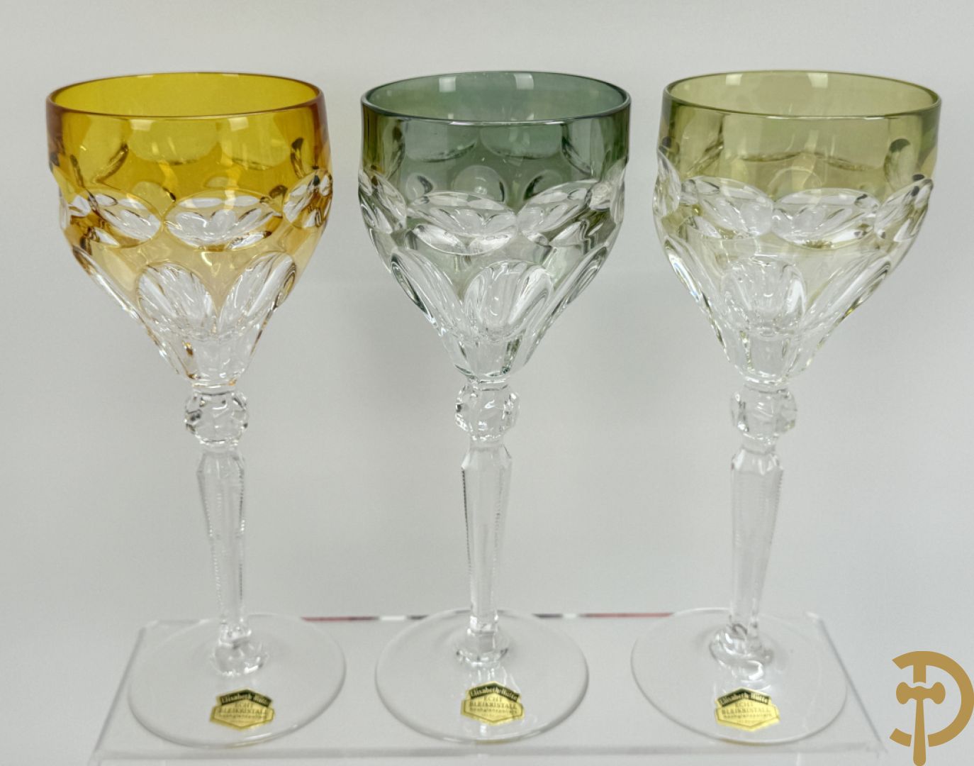 Rood kristallen Val-Saint-Lambert vaas + 6 gekleurde glazen in bleikristal