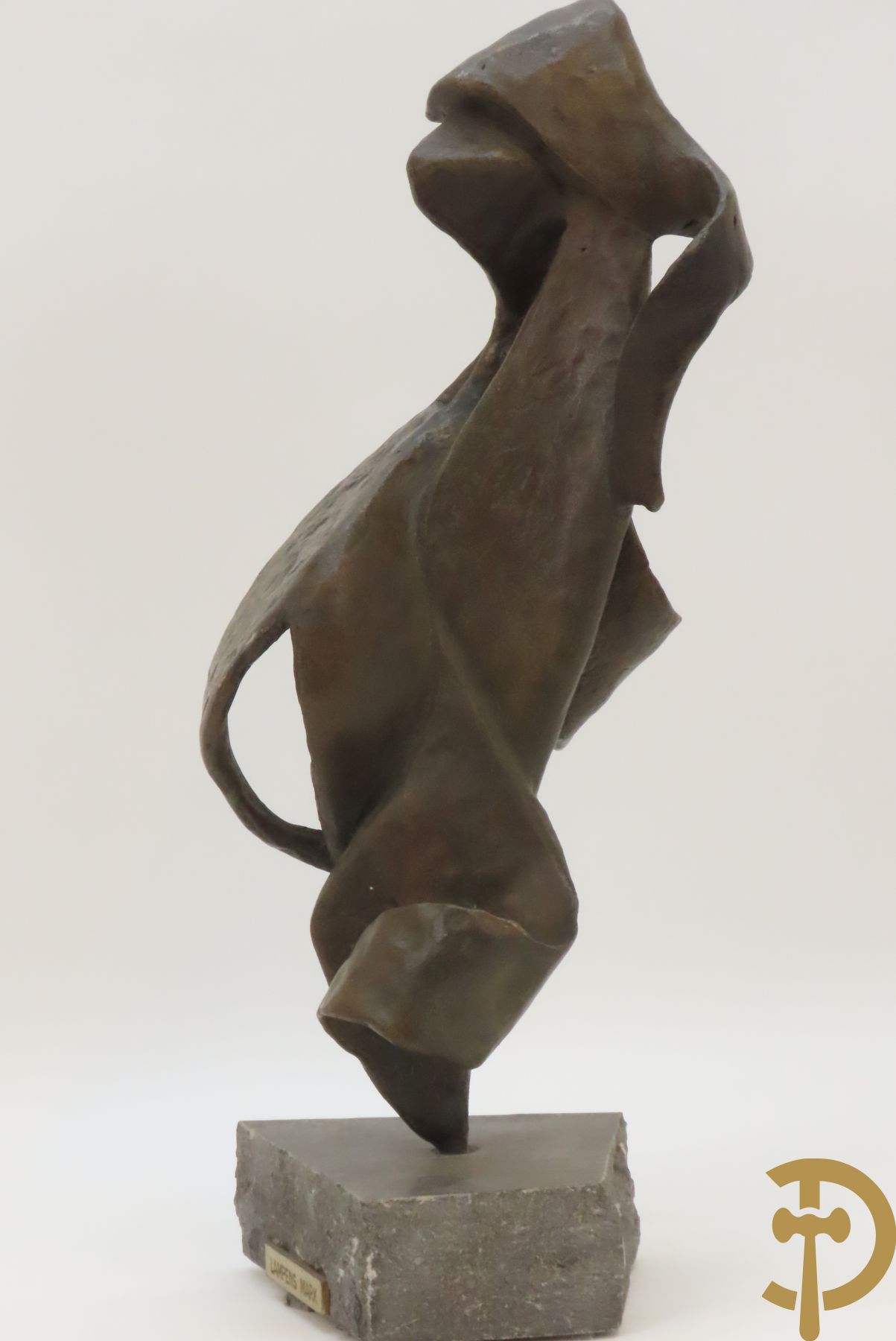 LAMPENS Mark gemerkt met naamplaatje onderaan 