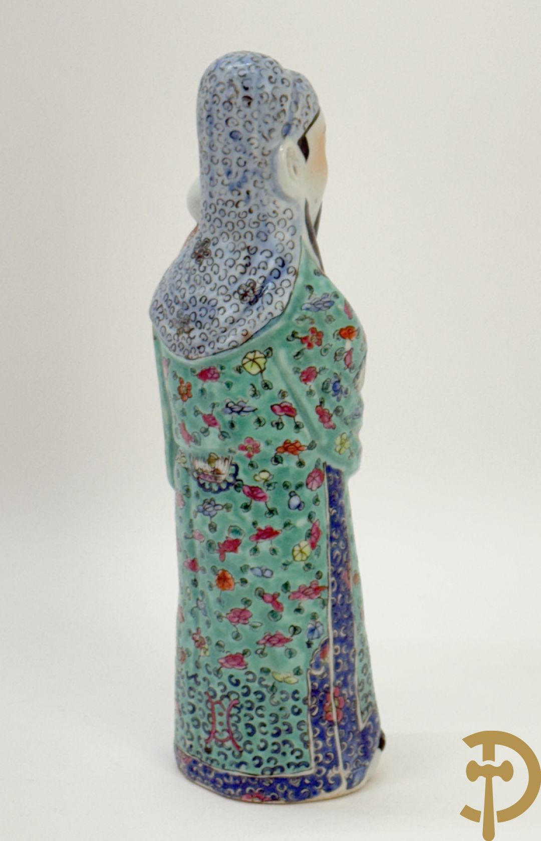 Chinese porseleinen wijsgeer met kind op de arm