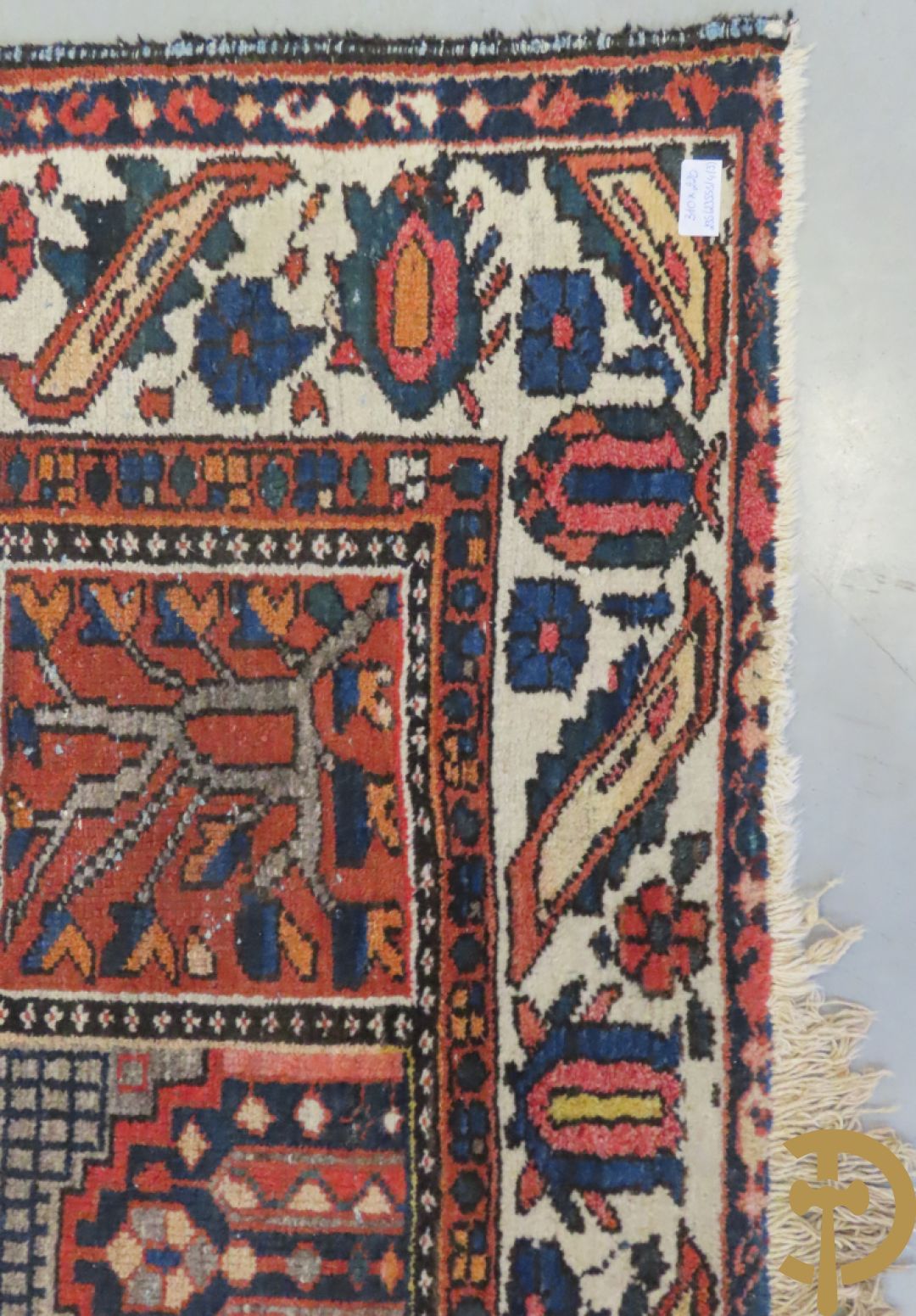 Oosters handgeknoopt tapijt met patronen + Oosterse handgeknoopte loper + kamelenmat