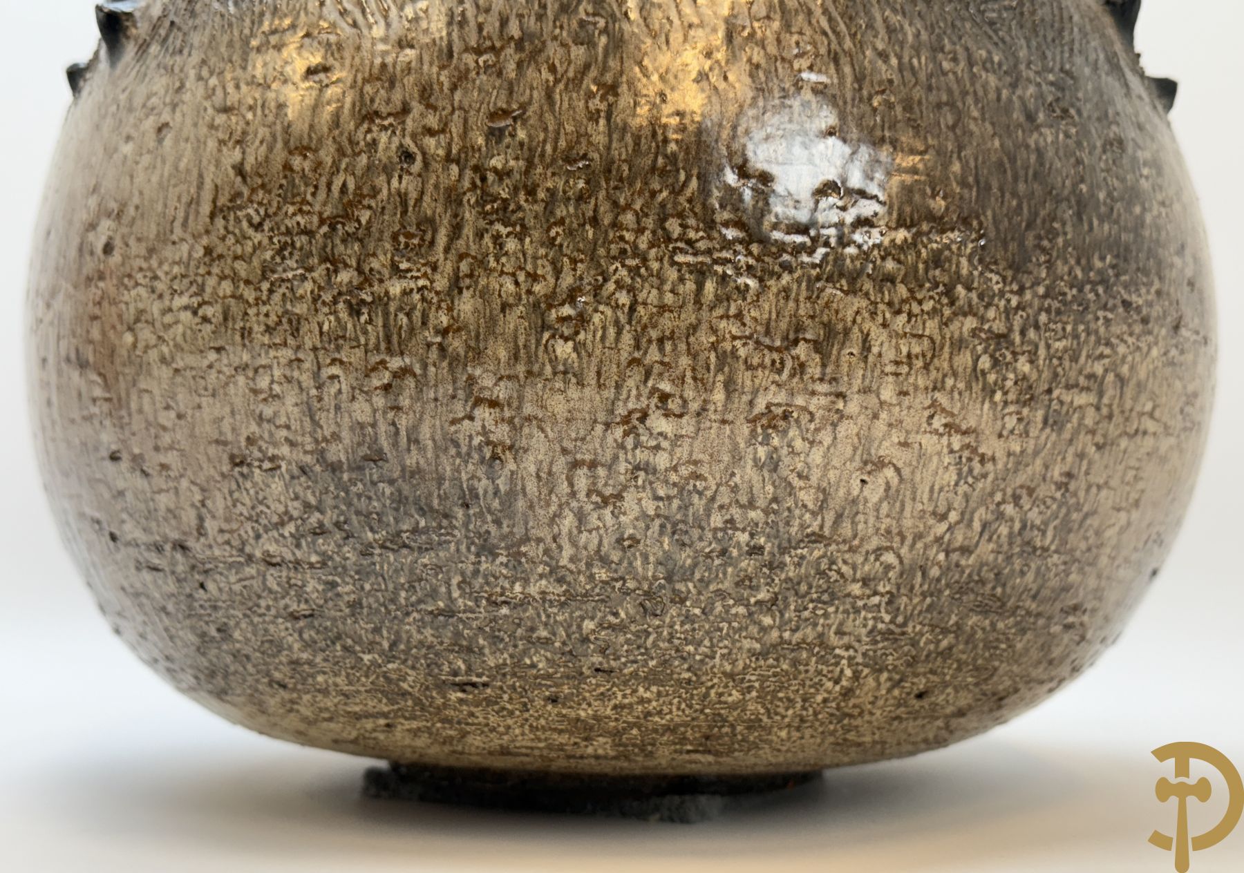 Grote vintage ronde keramieken vaas met geometrische motieven en glazuur, Perignem