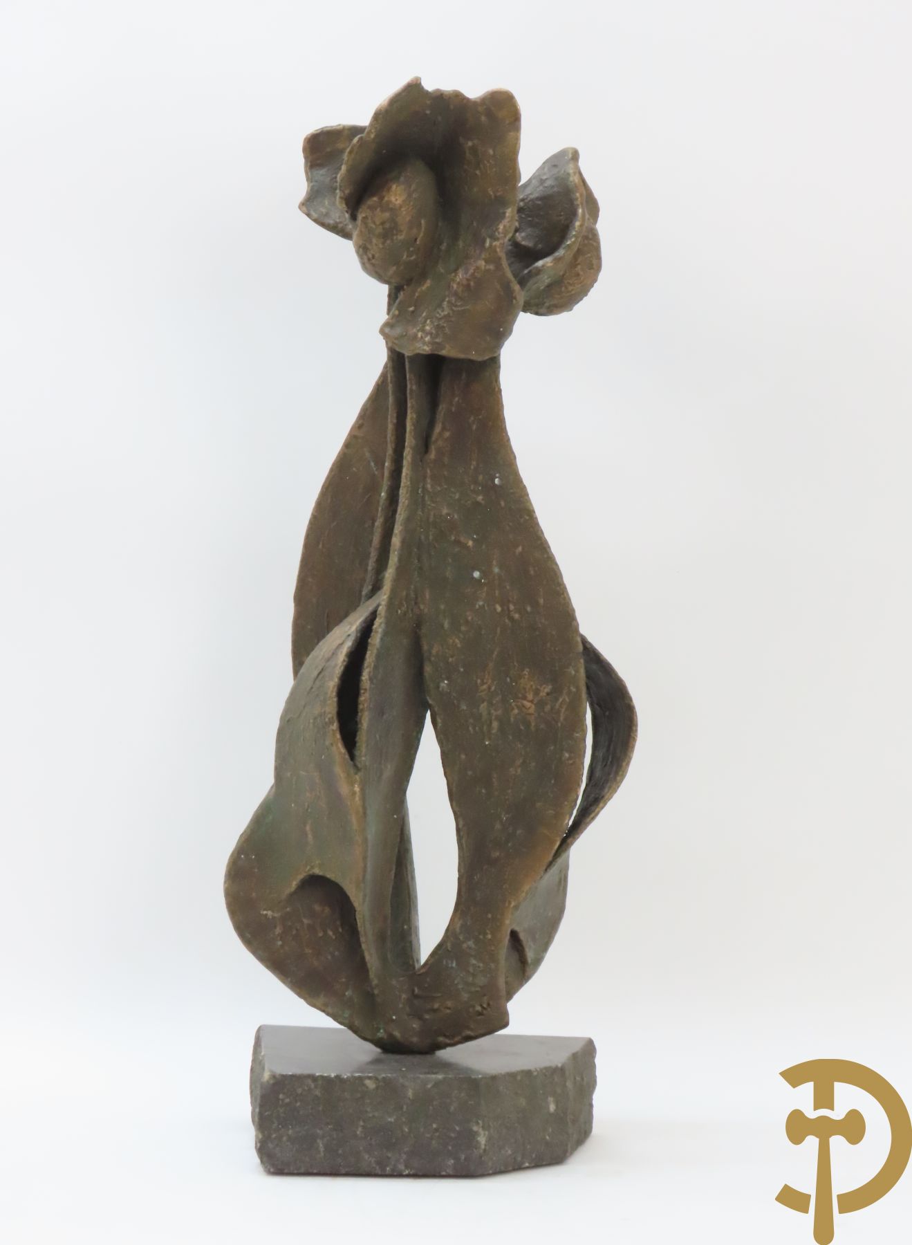 Lampens Marc (van) LM gemonogrammeerd - Bronzen gepatineerde bloem