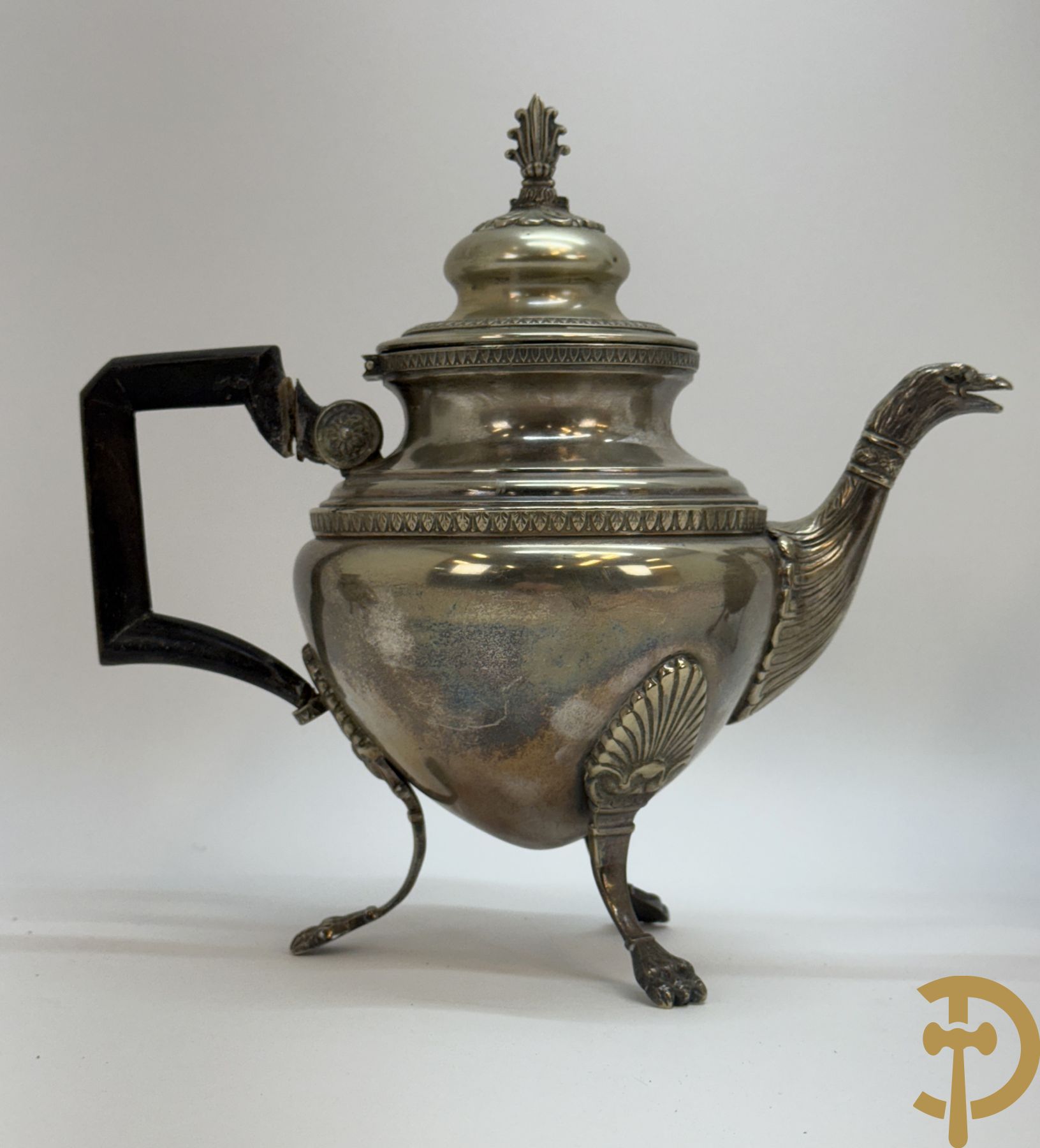 Verzilverd koffie en theestel op plateau, Metal Blanc getekend